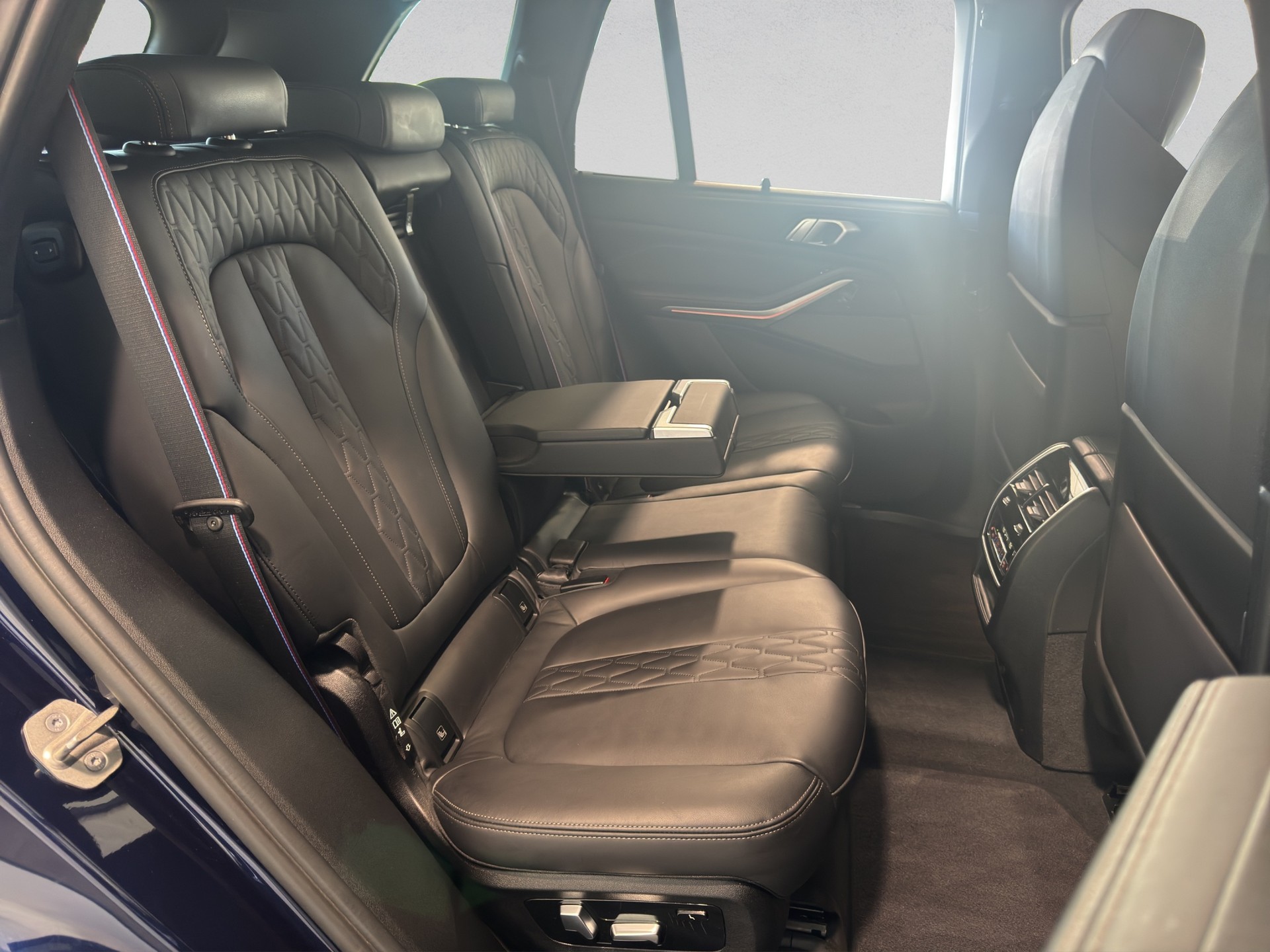 BMW X5 xDrive 48V 40i M Sport Steptronic-image-16