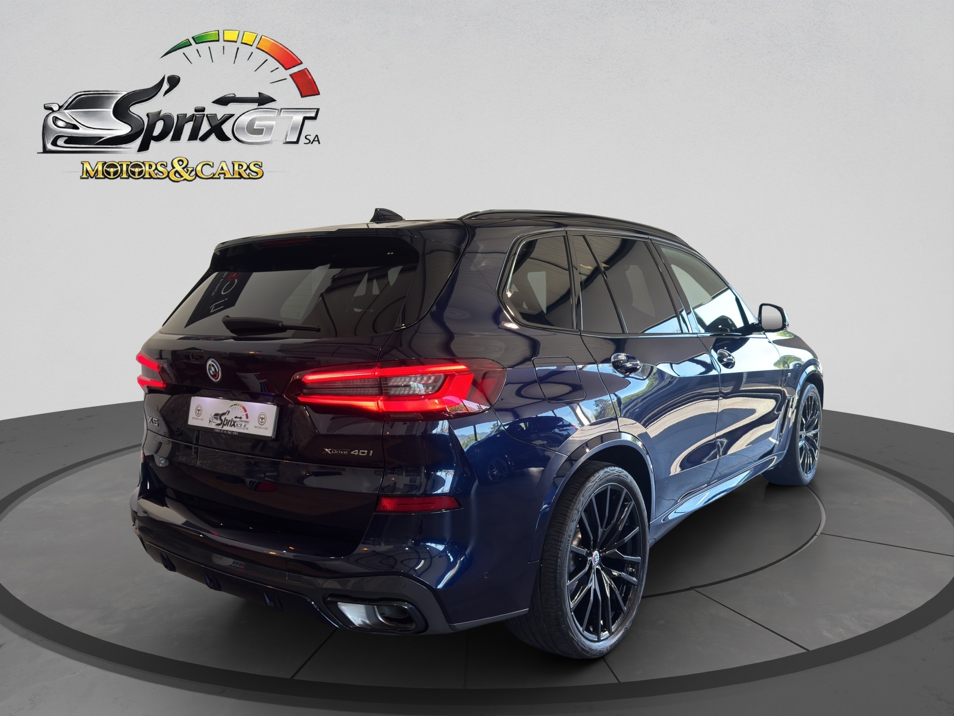 BMW X5 xDrive 48V 40i M Sport Steptronic-image-4