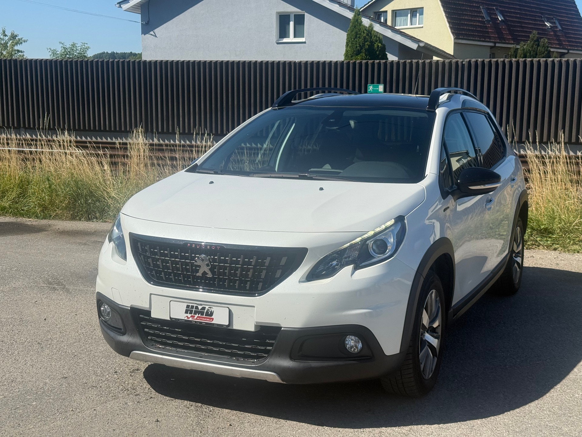 PEUGEOT 2008 1.2 PureTech GT Line EAT6-image-0