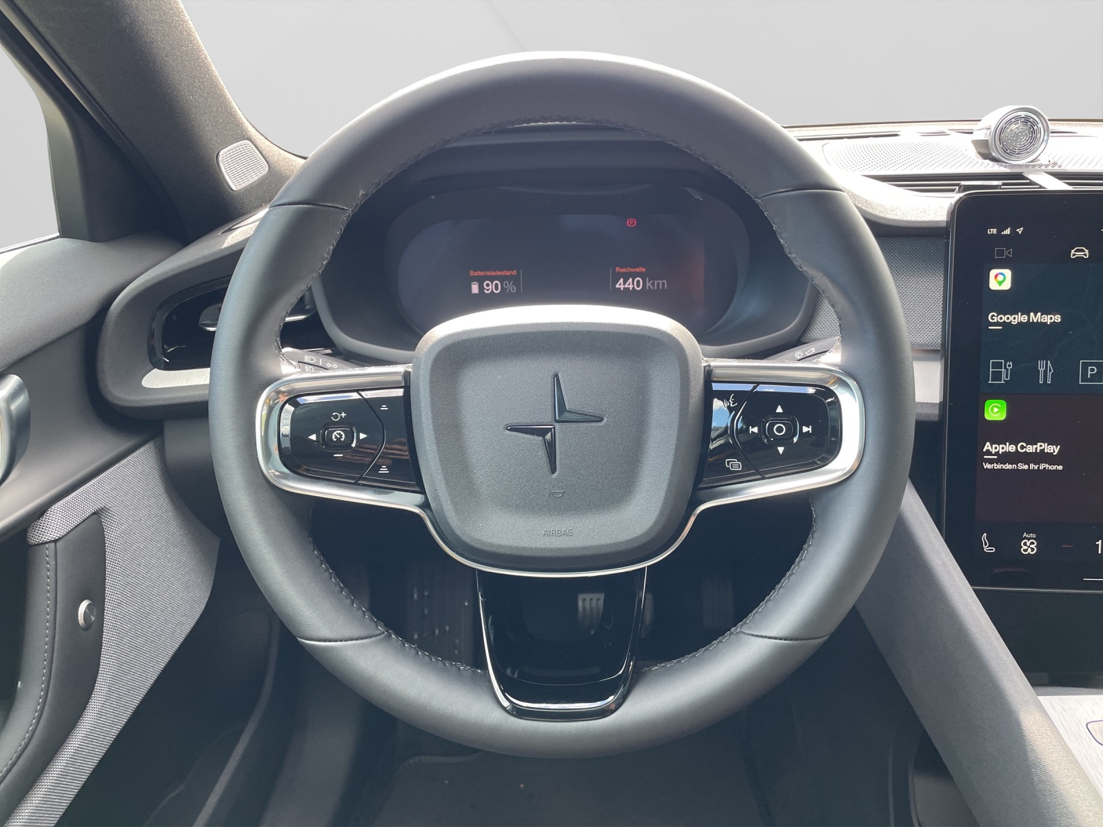 POLESTAR 2 Long Range Dual Motor Performance Plus-image-11