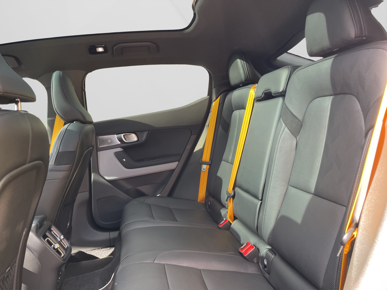 POLESTAR 2 Long Range Dual Motor Performance Plus-image-13