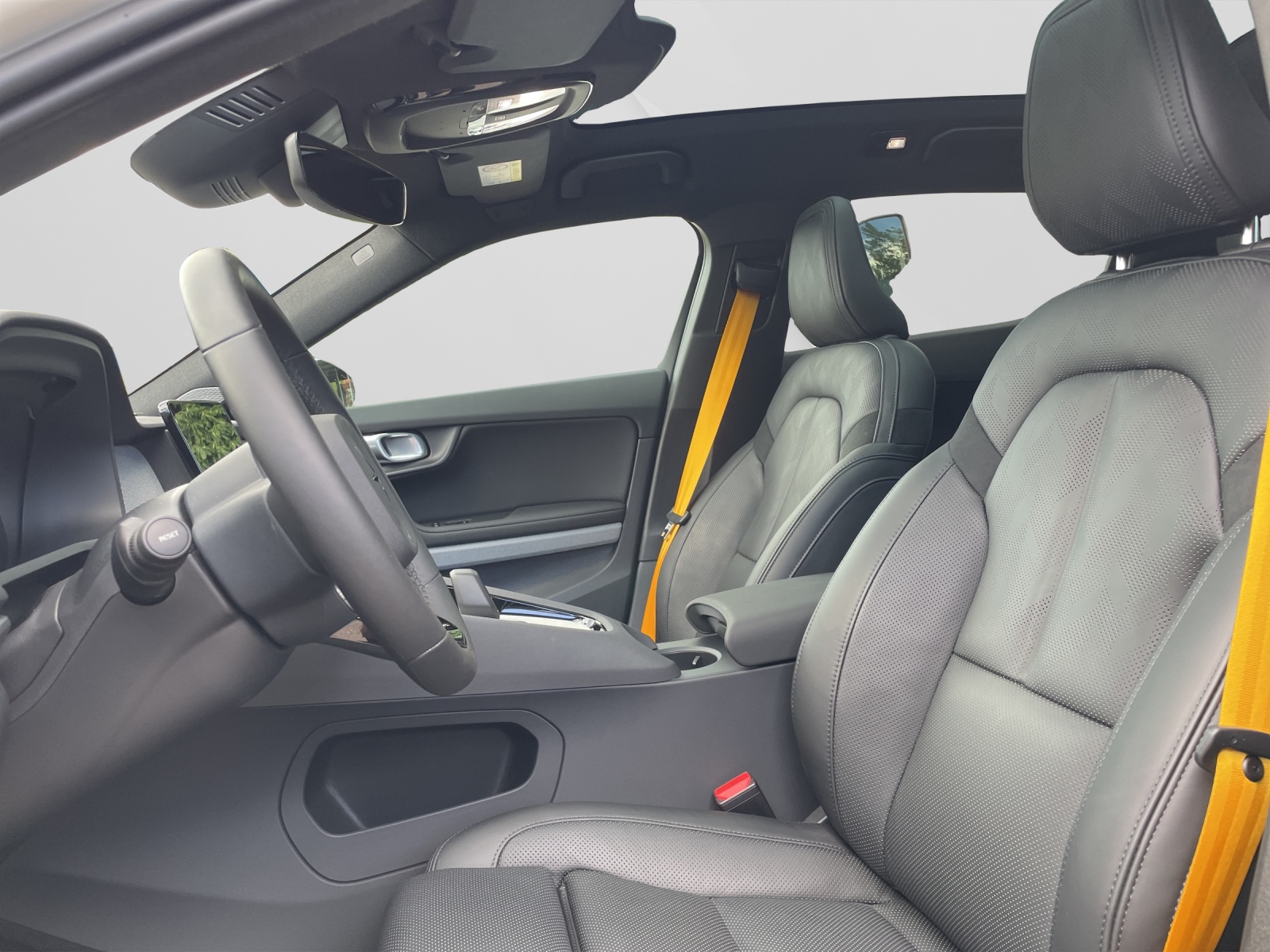 POLESTAR 2 Long Range Dual Motor Performance Plus-image-9