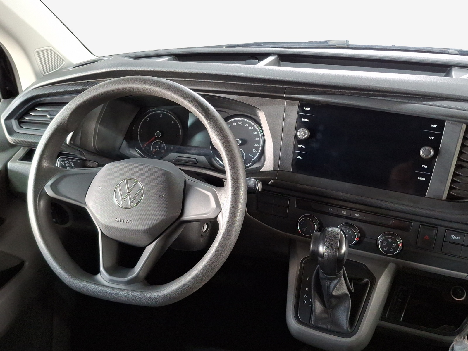 VW T6.1 2.0 TDI DSG-image-8