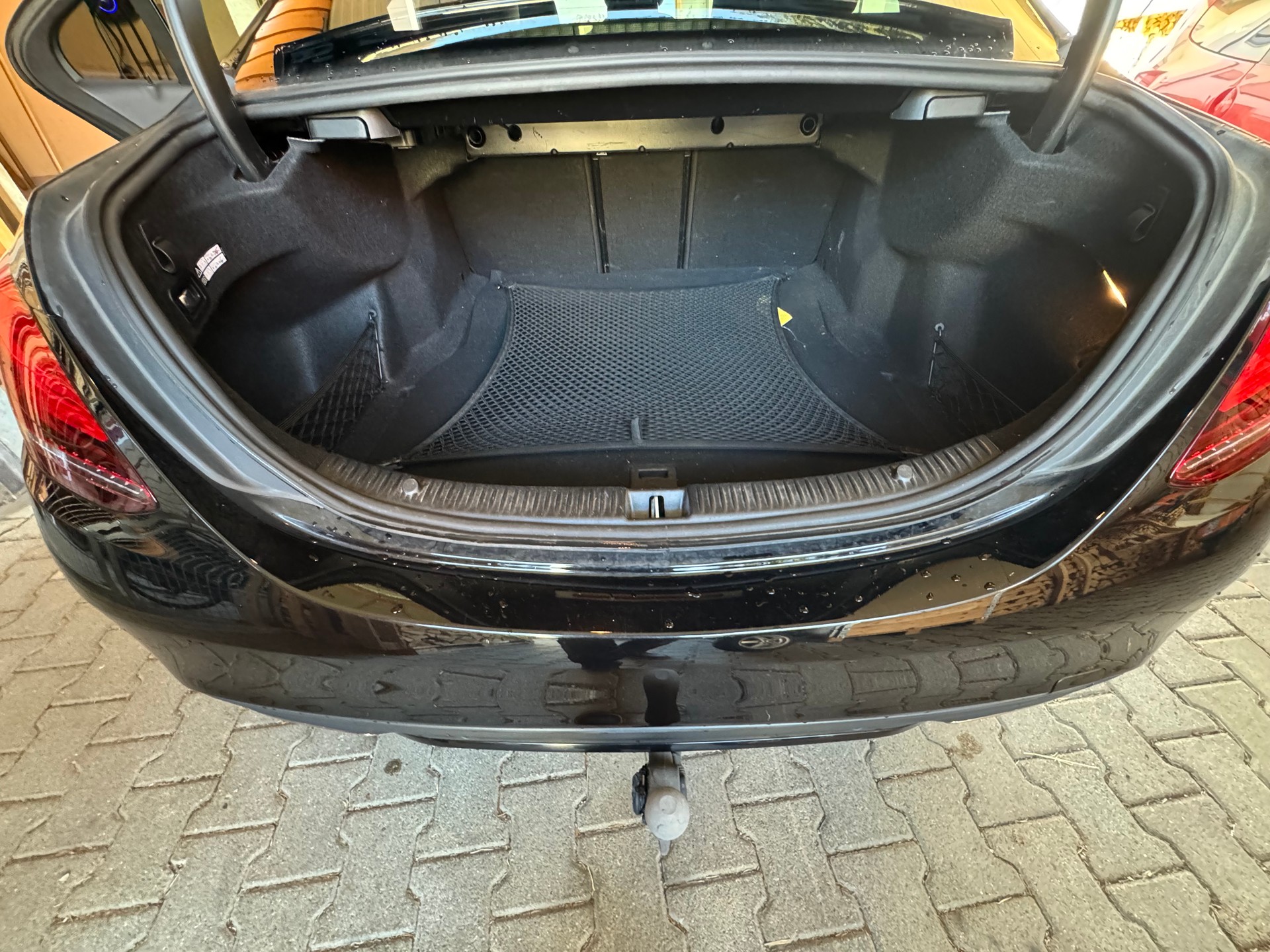 MERCEDES-BENZ C 300 d AMG Line 4matic-image-2