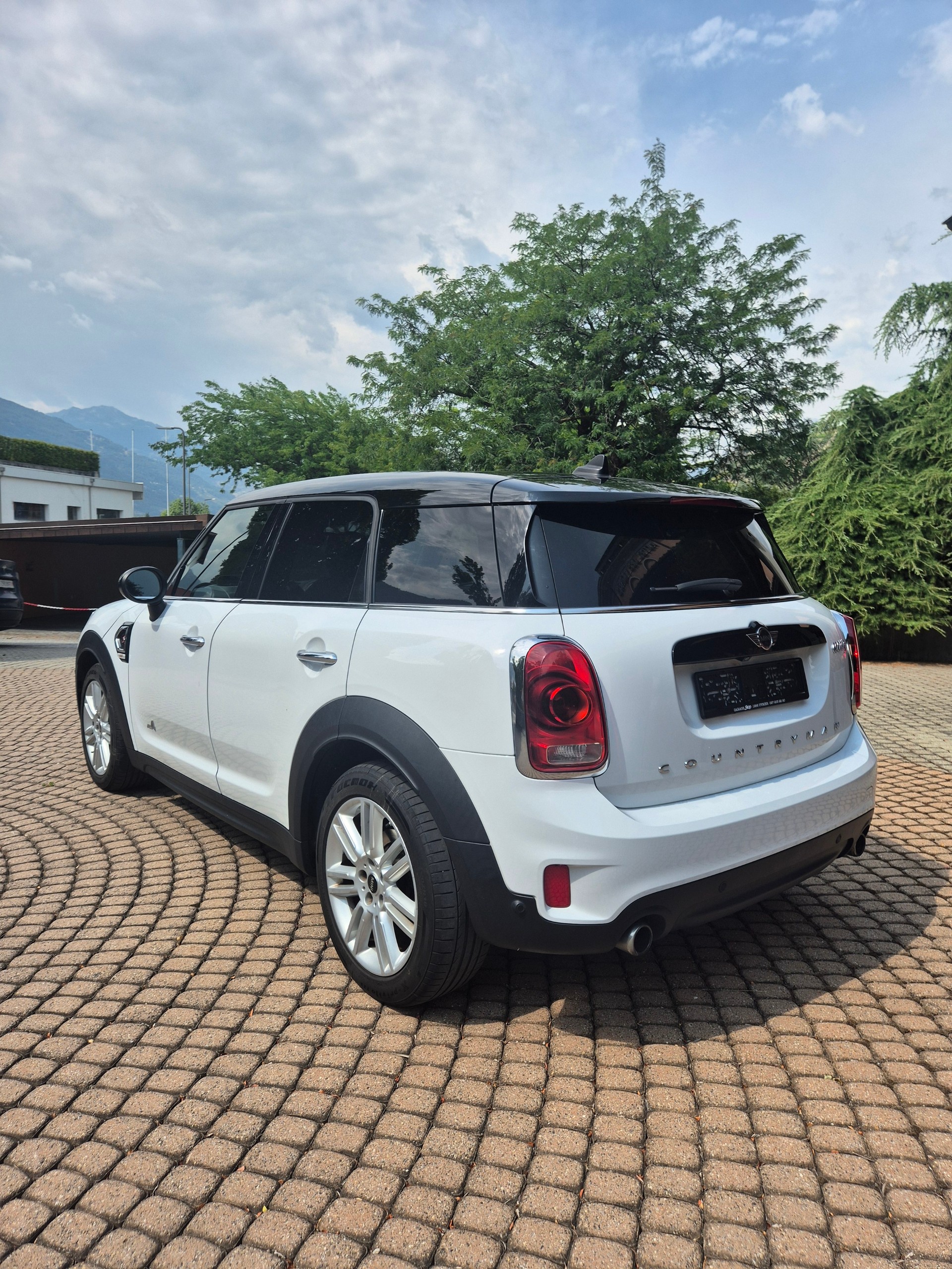 MINI Countryman Cooper S ALL4-image-4