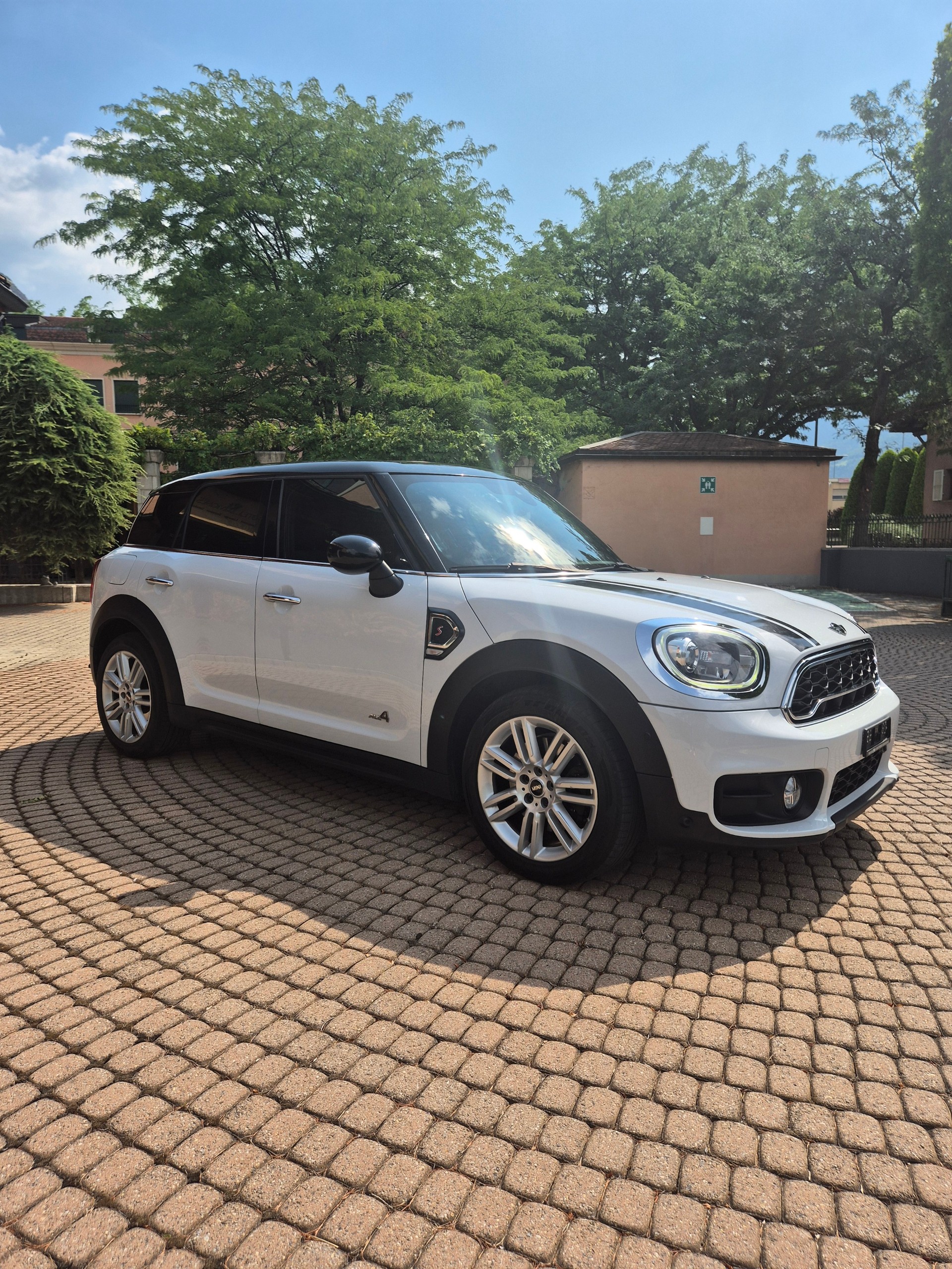 MINI Countryman Cooper S ALL4-image-3