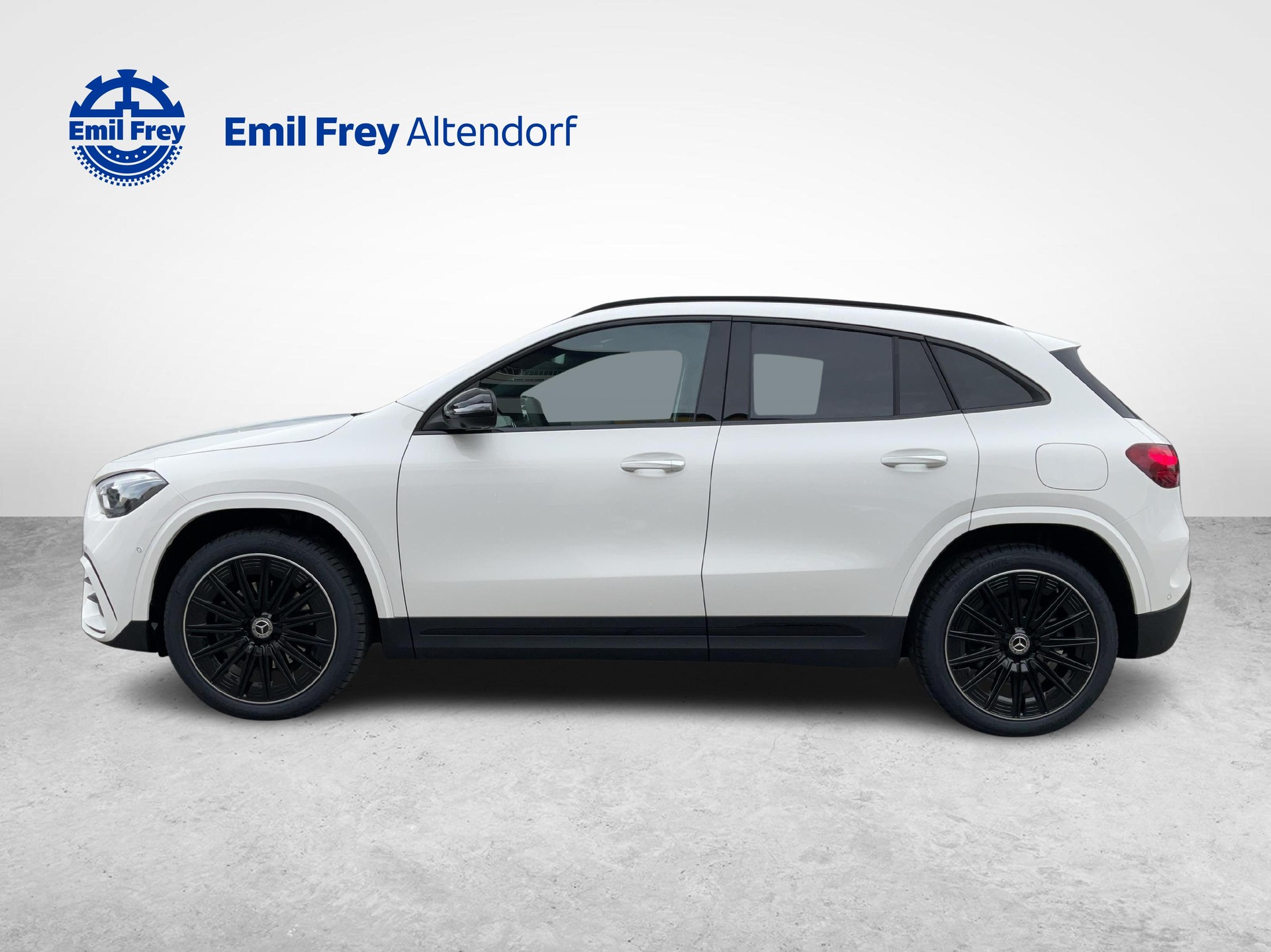 MERCEDES-BENZ GLA 250 e EQ Star AMG Line-image-1