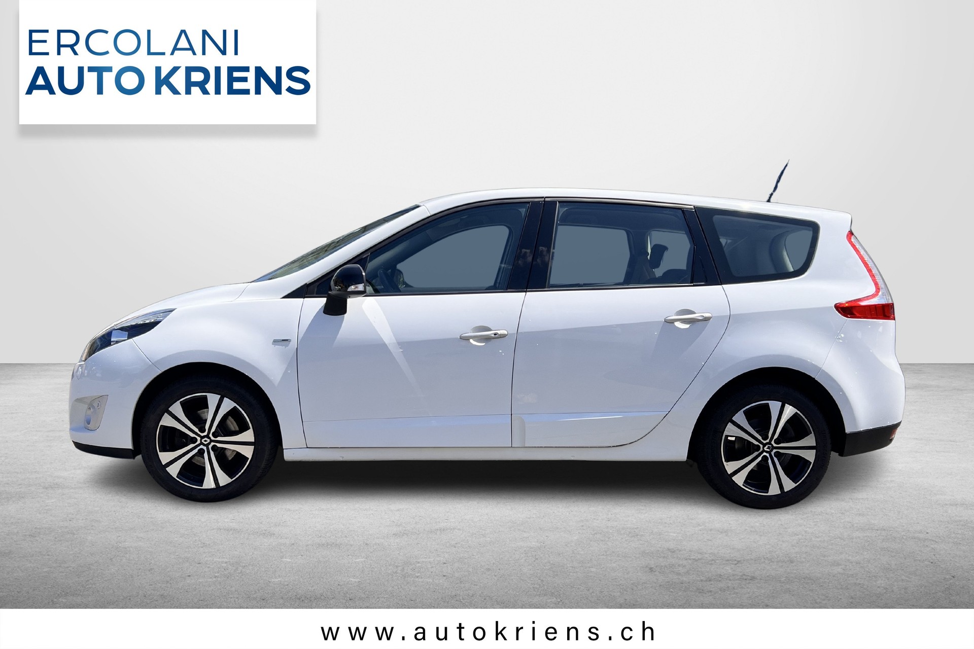 RENAULT Grand Scénic 1.4 16V Turbo Bose-image-7