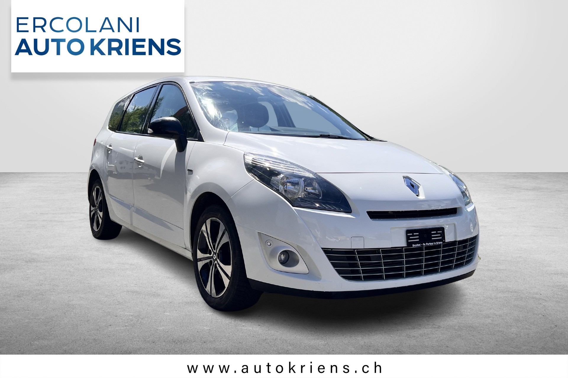 RENAULT Grand Scénic 1.4 16V Turbo Bose-image-2