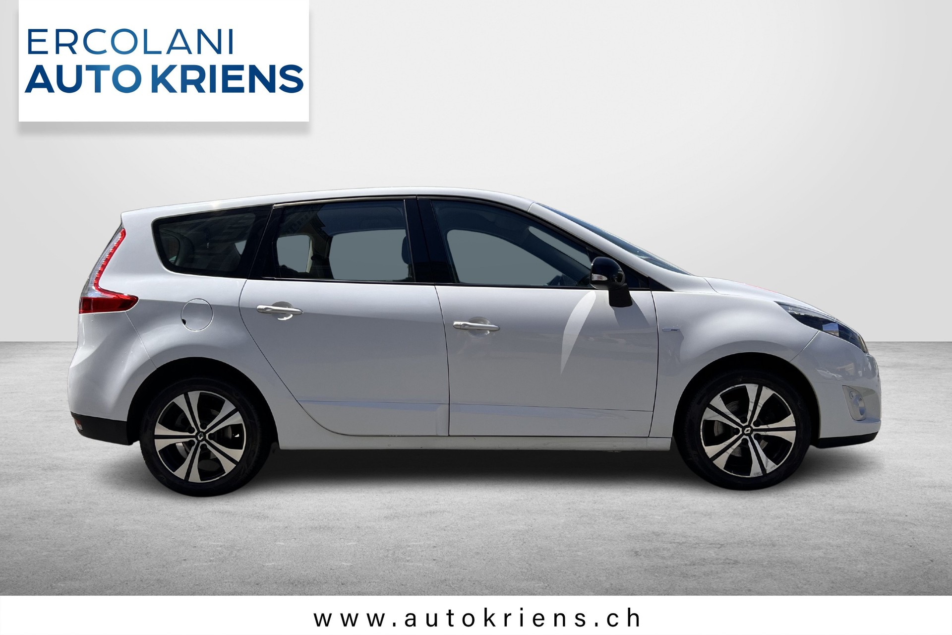 RENAULT Grand Scénic 1.4 16V Turbo Bose-image-3