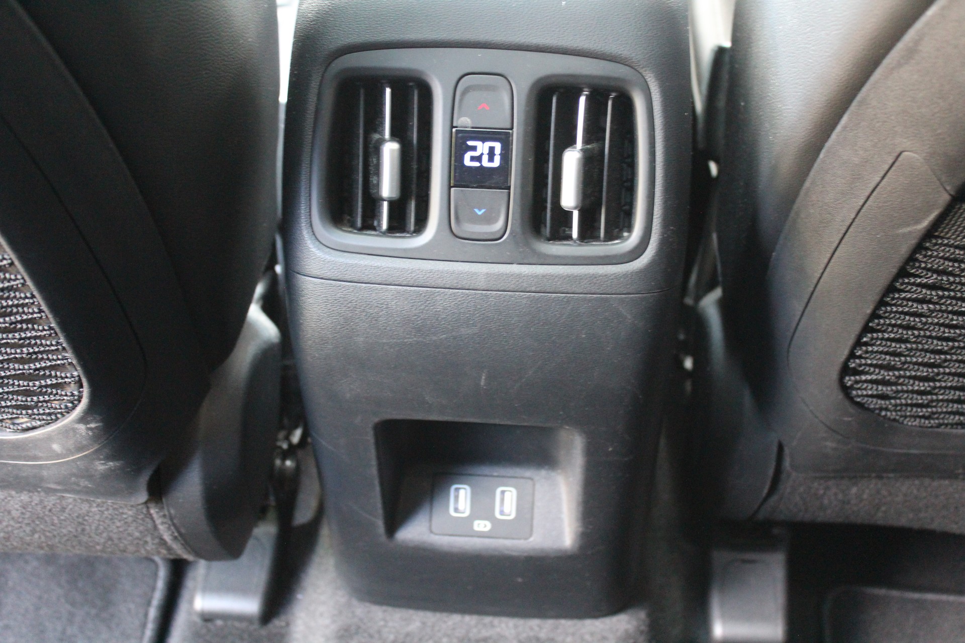 HYUNDAI Tucson 1.6 TGDI HEV 230PS Vertex 4WD-image-17