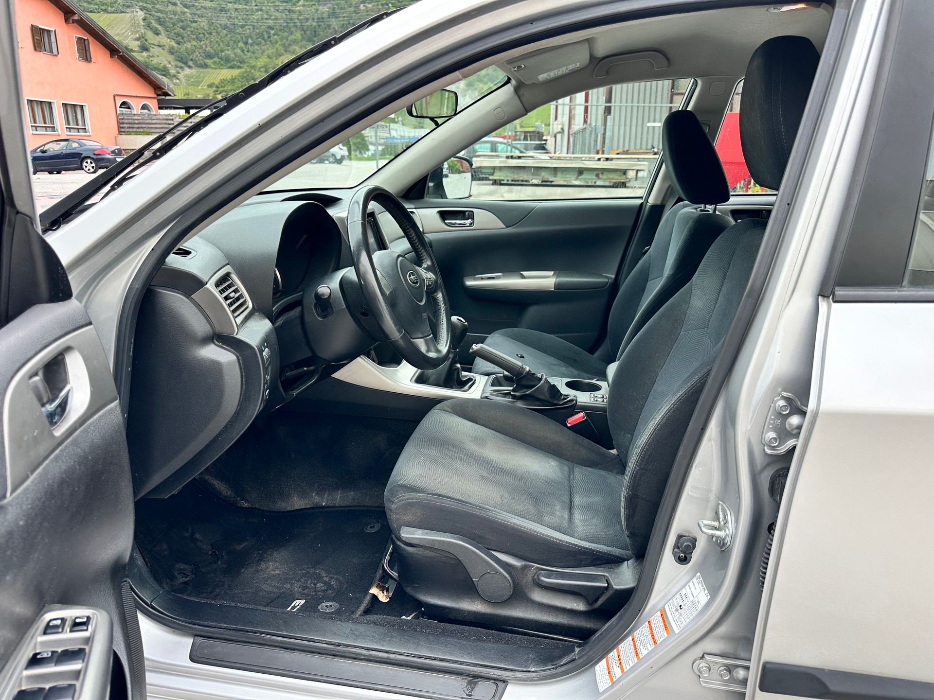 SUBARU Impreza 1.5R Swiss-image-7
