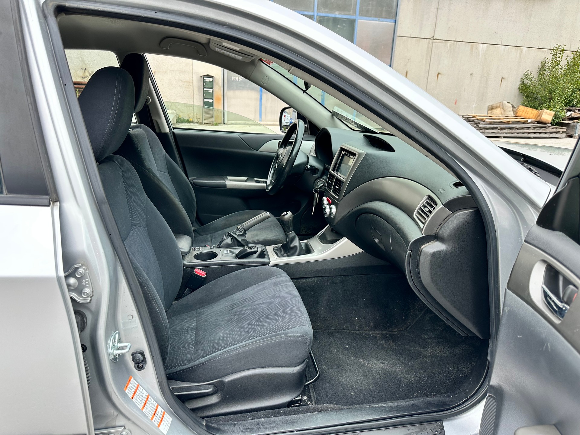 SUBARU Impreza 1.5R Swiss-image-8