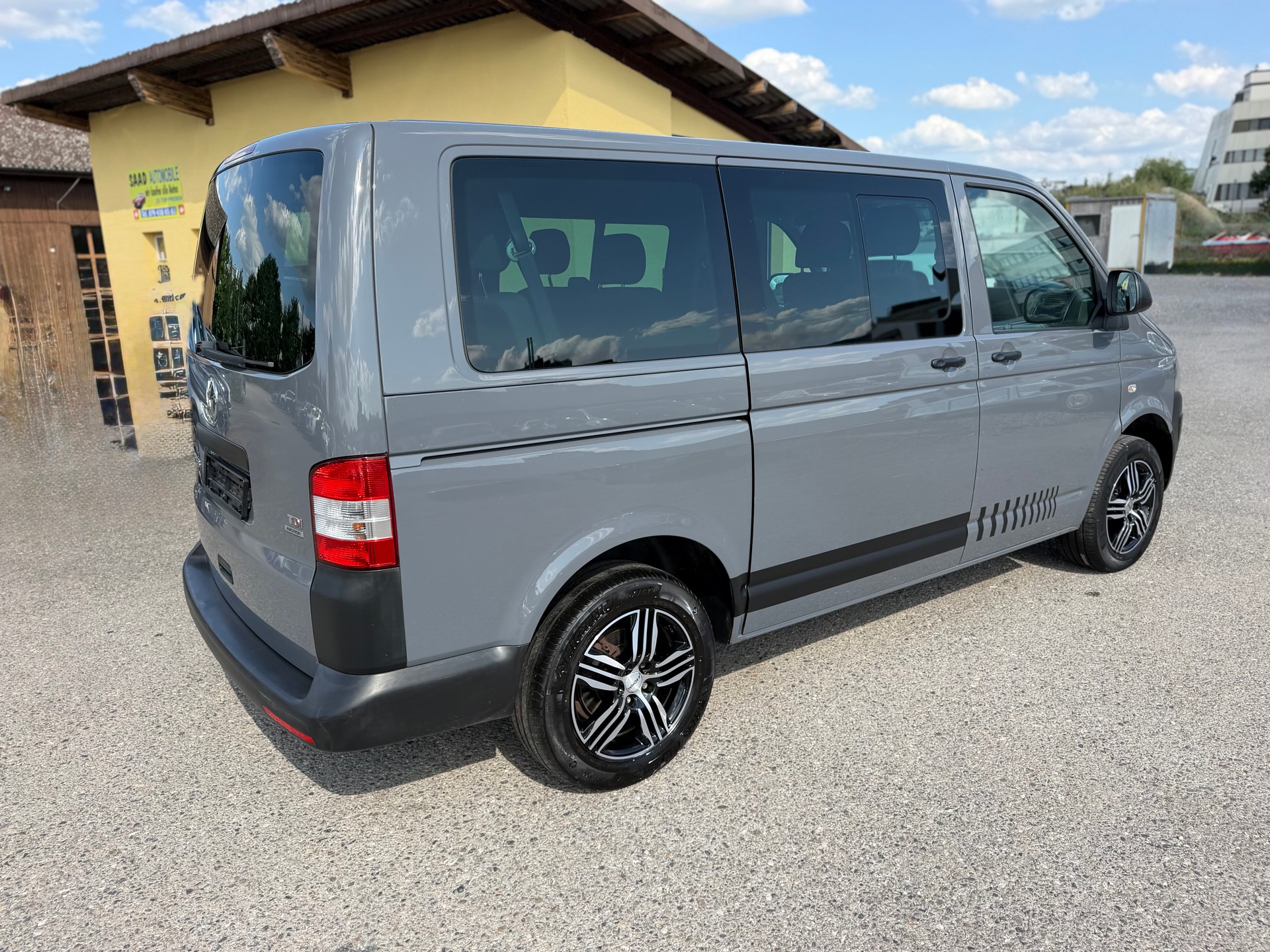 VW T5 2.0 Bi-TDI BMT 4Motion DSG-image-4