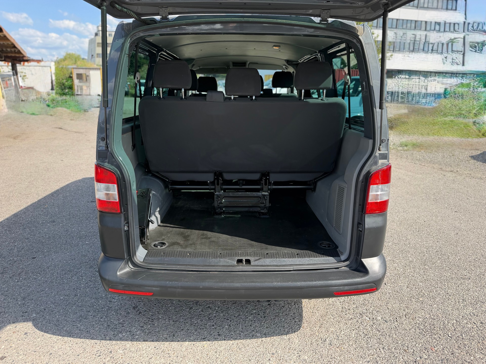 VW T5 2.0 Bi-TDI BMT 4Motion DSG-image-8
