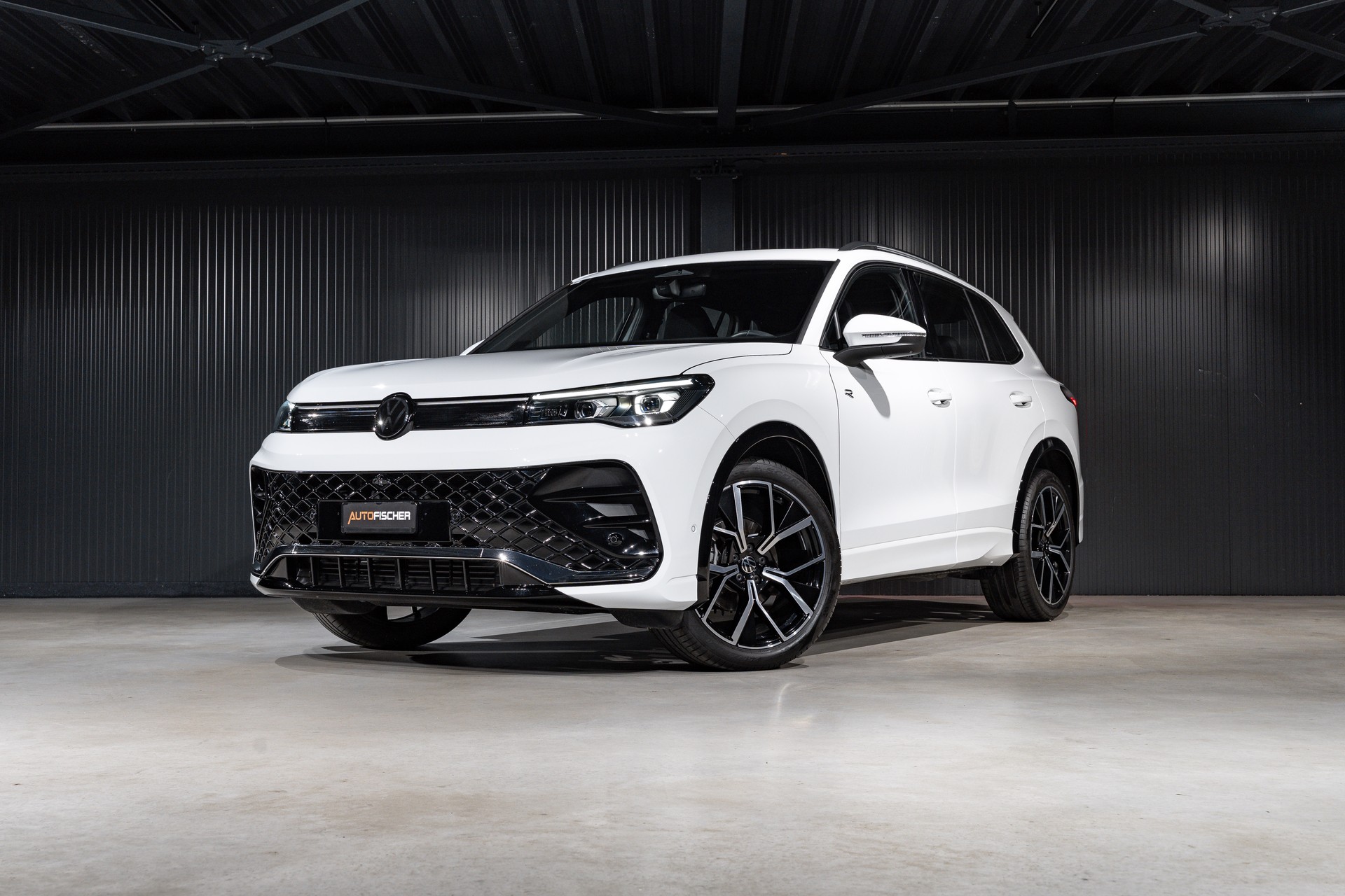 VW Tiguan 1.5 eTSI DSG R-Line-image-0