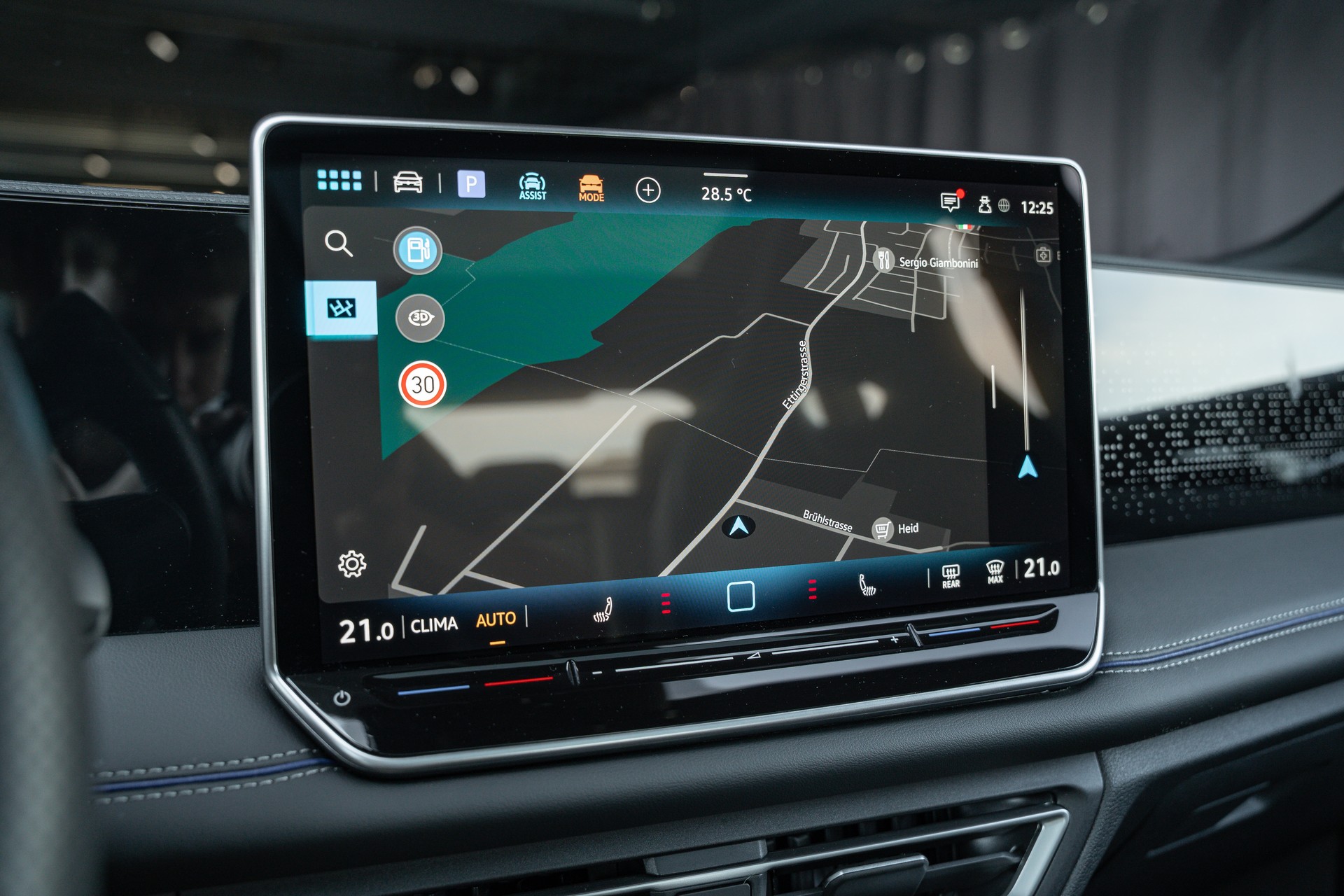 VW Tiguan 1.5 eTSI DSG R-Line-image-17