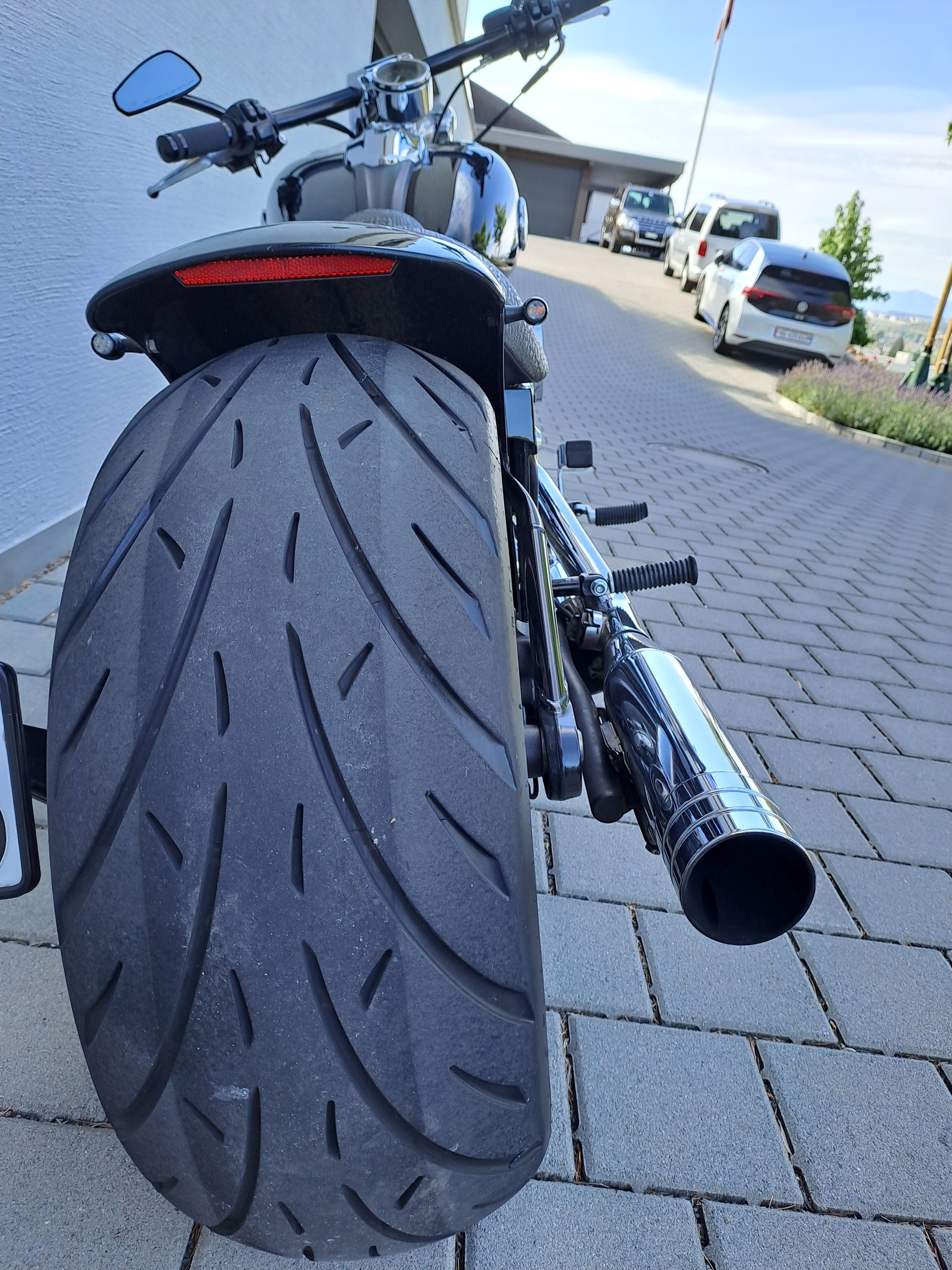 HARLEY-DAVIDSON FXSB Breakout 103 ABS-image-2