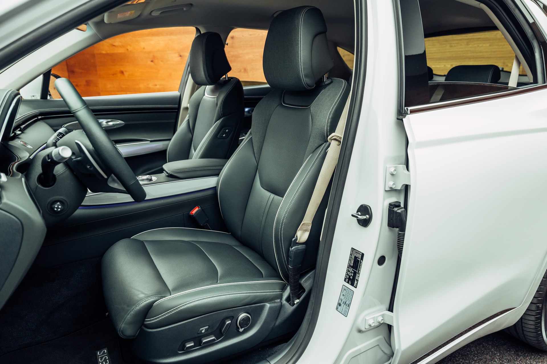 GENESIS GV70 Electrified Sport kWh 77,4 AWD-image-5