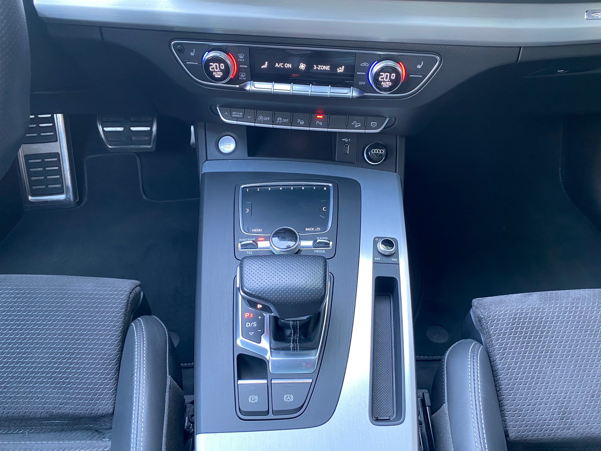 AUDI Q5 3.0 TDI sport quattro tiptronic-image-28