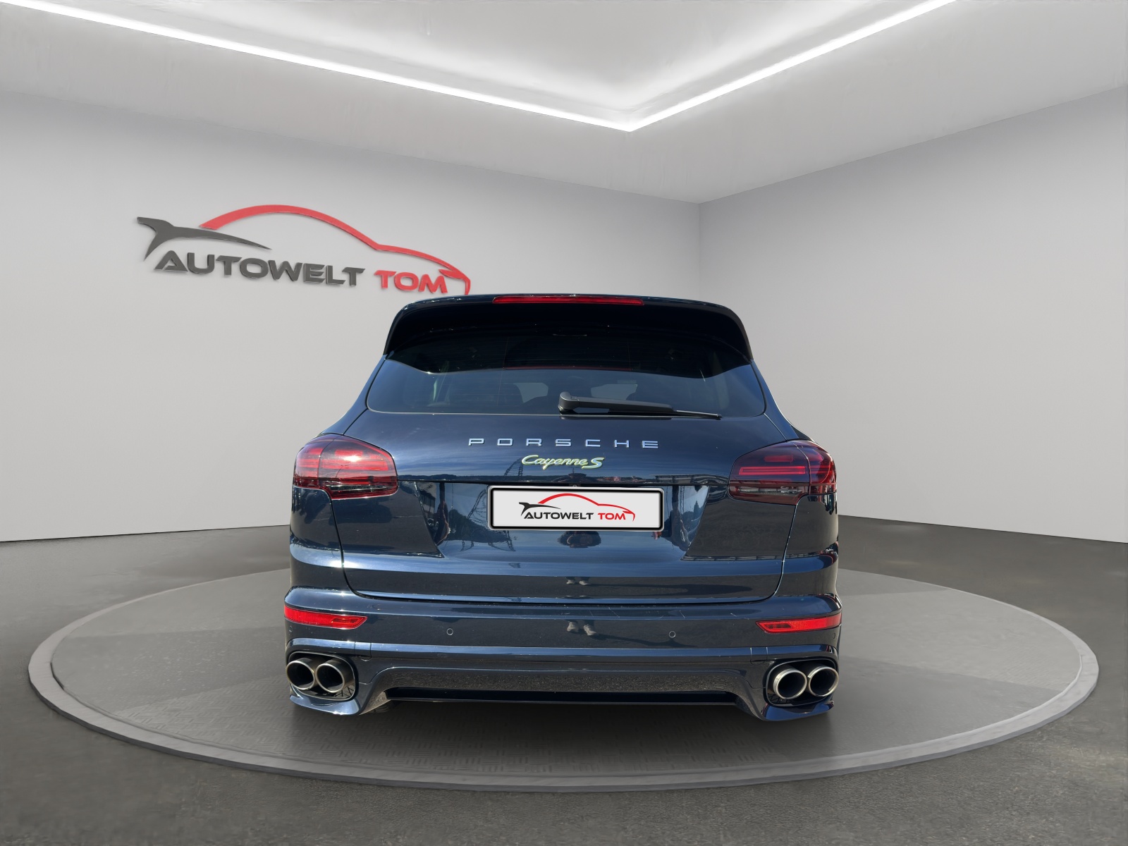 PORSCHE Cayenne S E-Hybrid-image-3