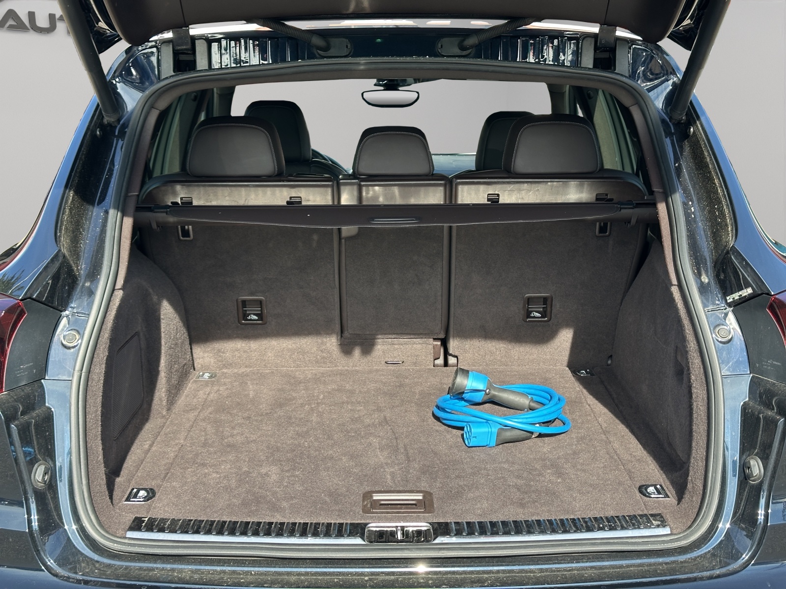 PORSCHE Cayenne S E-Hybrid-image-15
