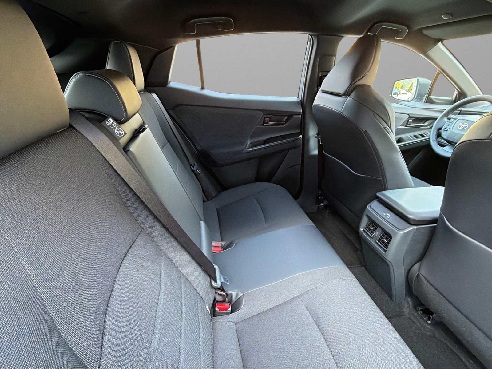 TOYOTA C-HR+ Style AWD-image-8