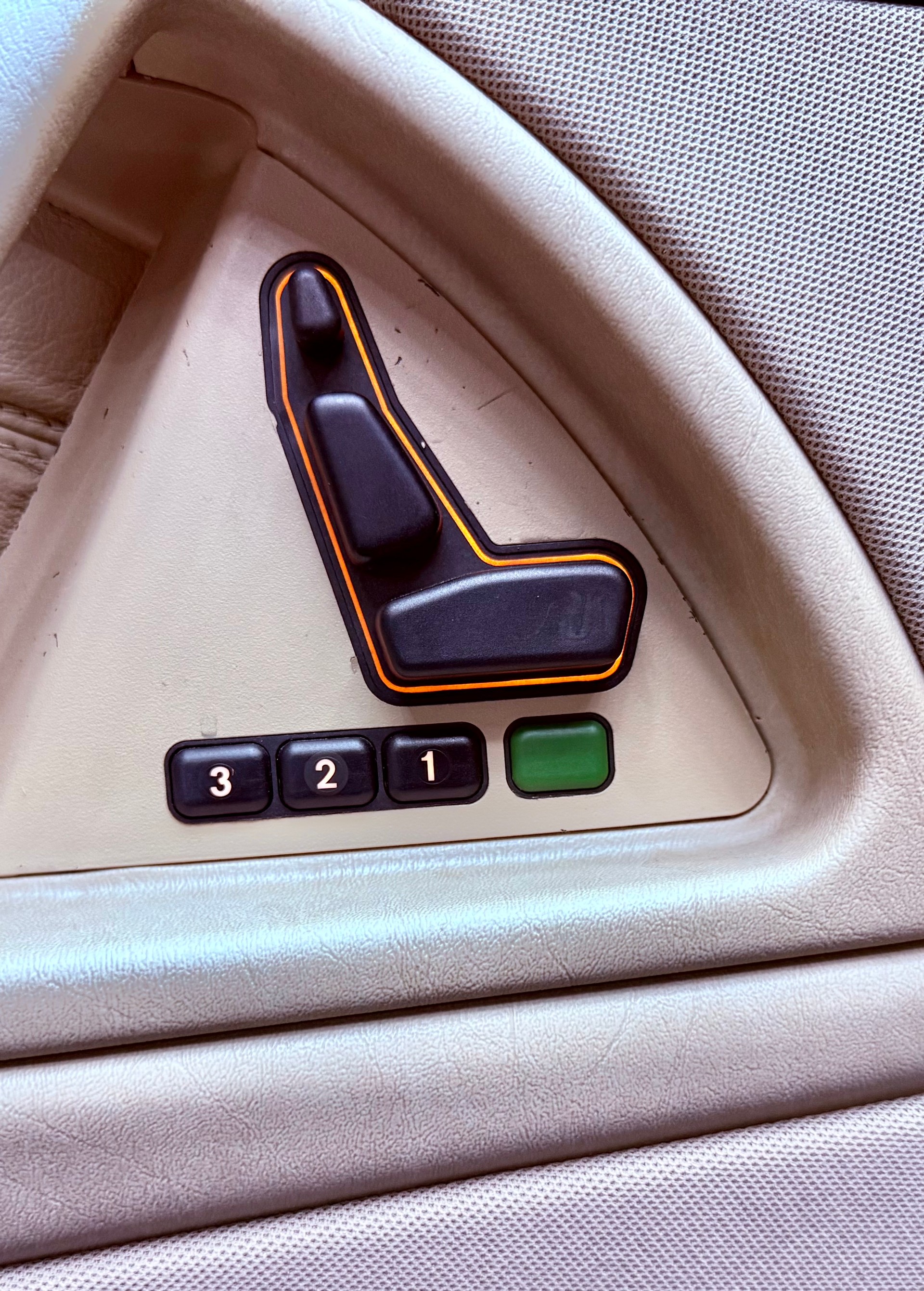MERCEDES-BENZ SL 320 Automatic-image-16