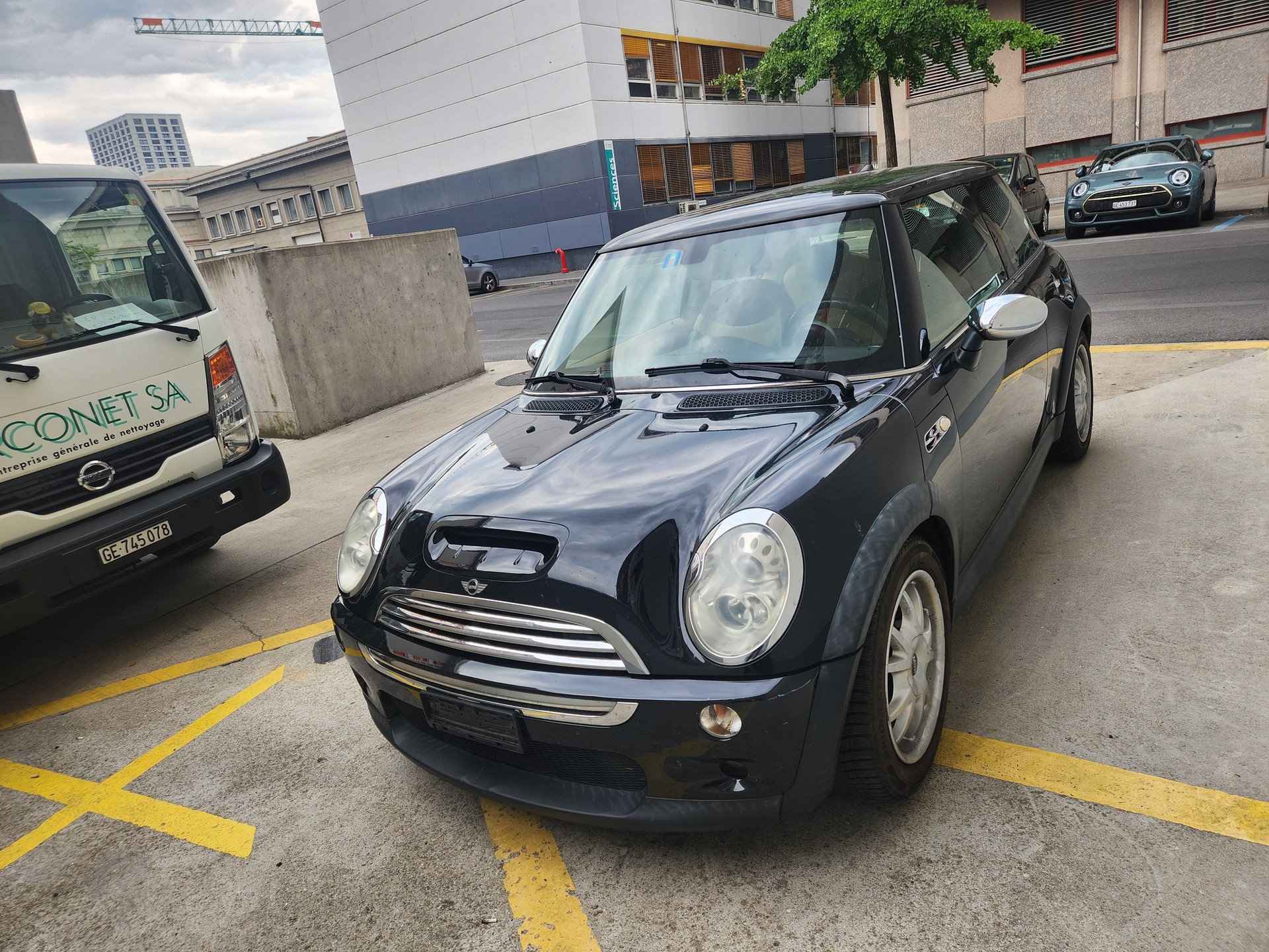 MINI Cooper S-image-1