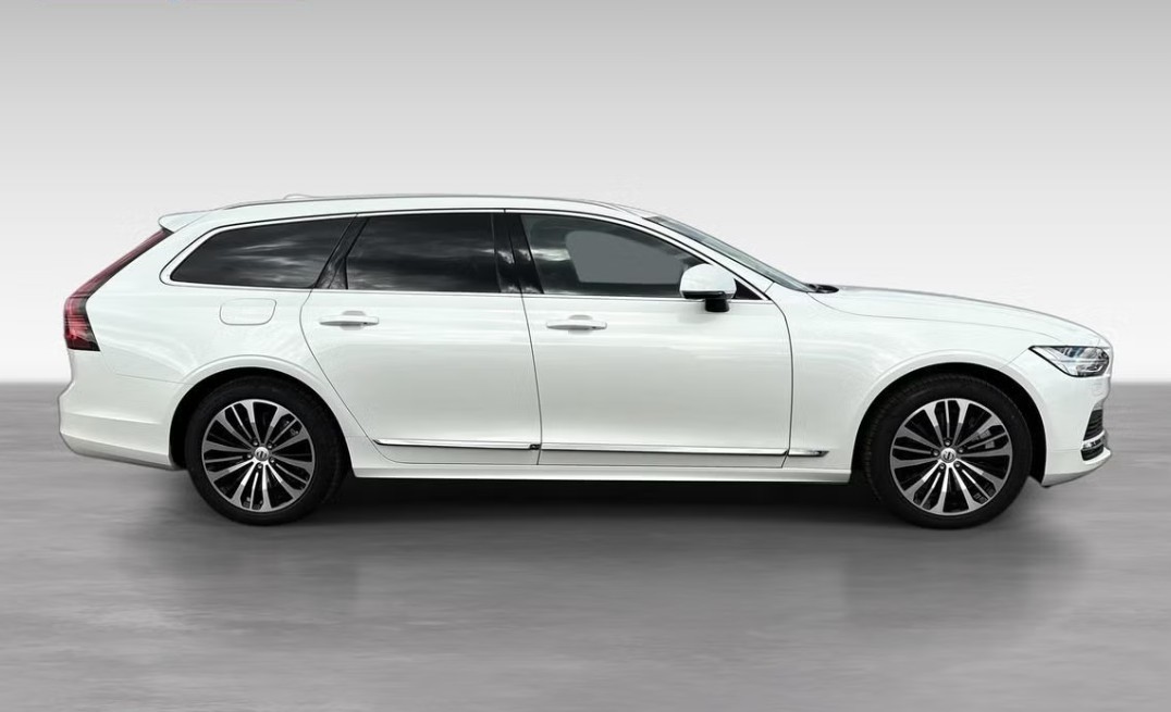 VOLVO V90 T6 eAWD Plug in Hybrid Core Geartronic-image-3