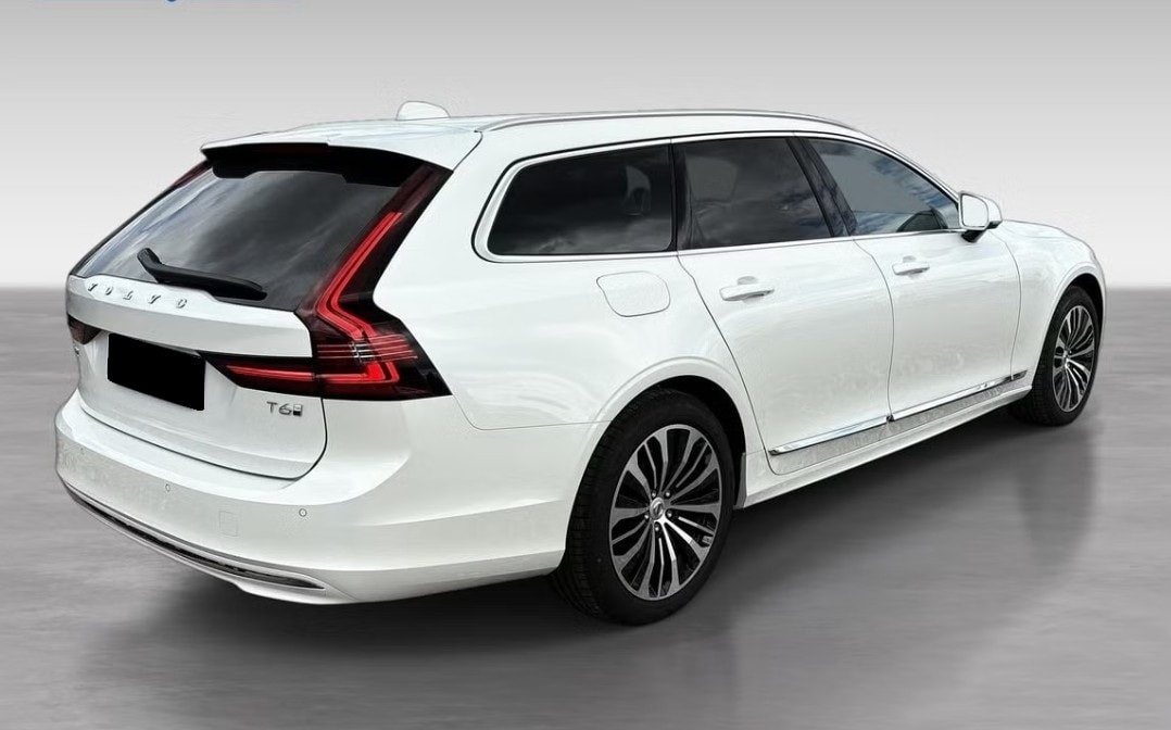 VOLVO V90 T6 eAWD Plug in Hybrid Core Geartronic-image-4
