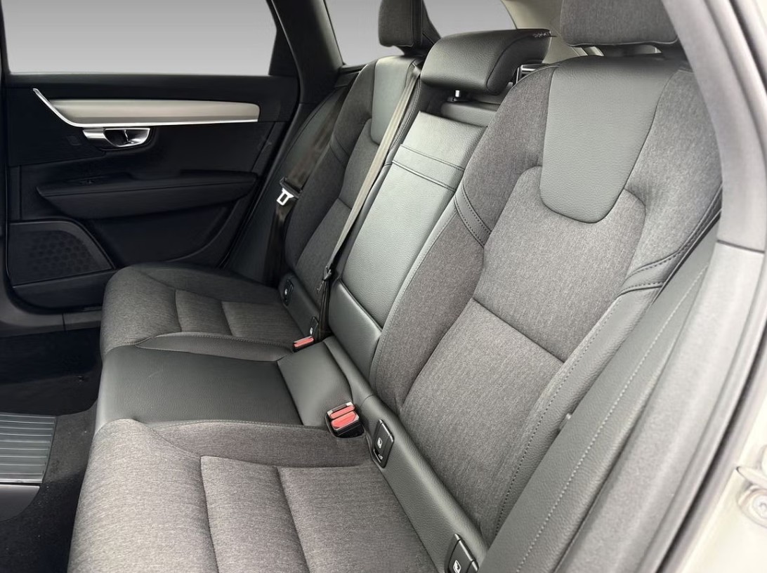 VOLVO V90 T6 eAWD Plug in Hybrid Core Geartronic-image-10