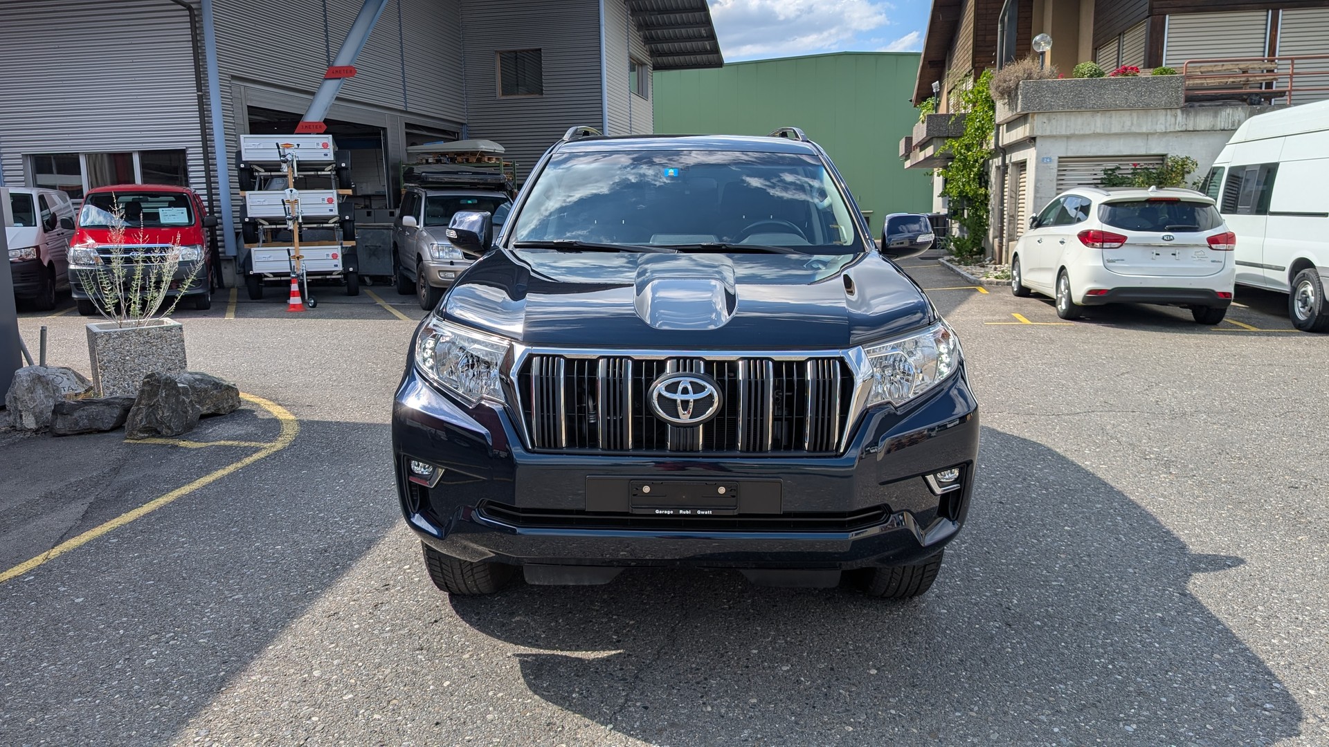 TOYOTA Land Cruiser 2.8TD Comfort Automatic-image-1