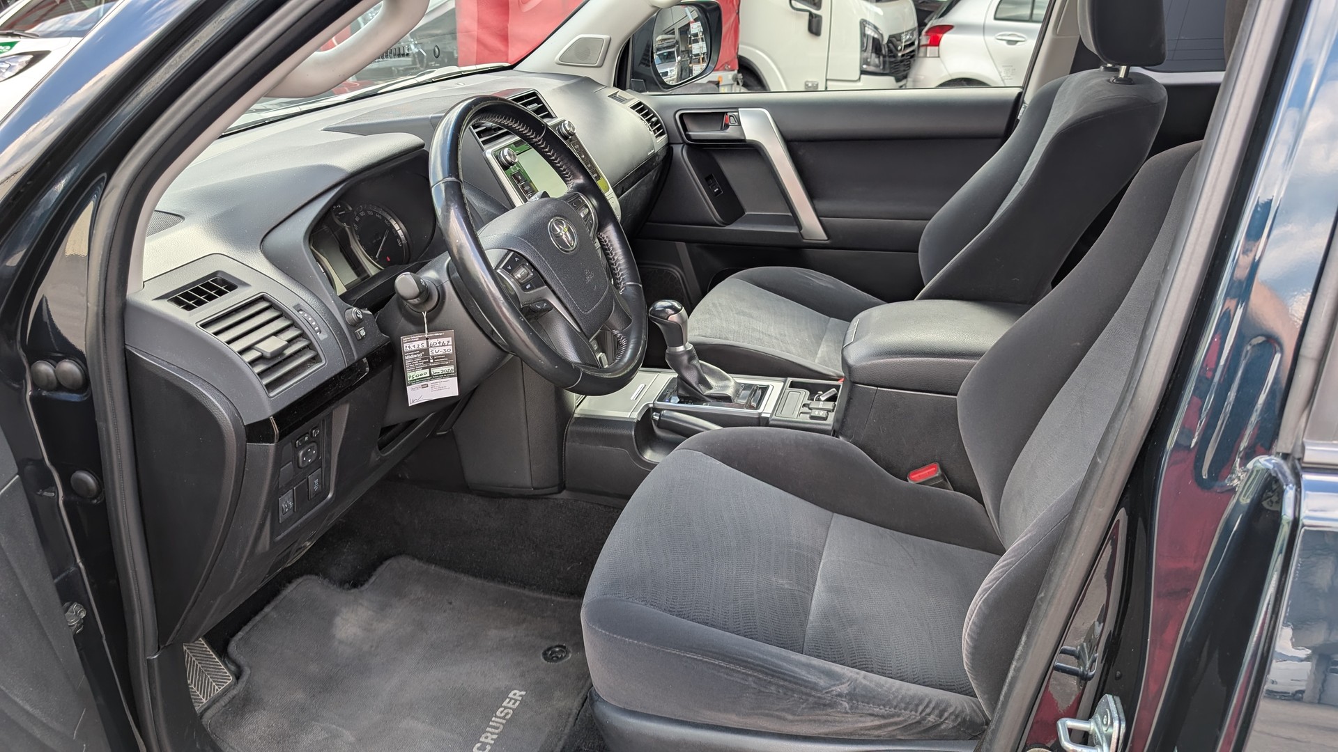 TOYOTA Land Cruiser 2.8TD Comfort Automatic-image-8