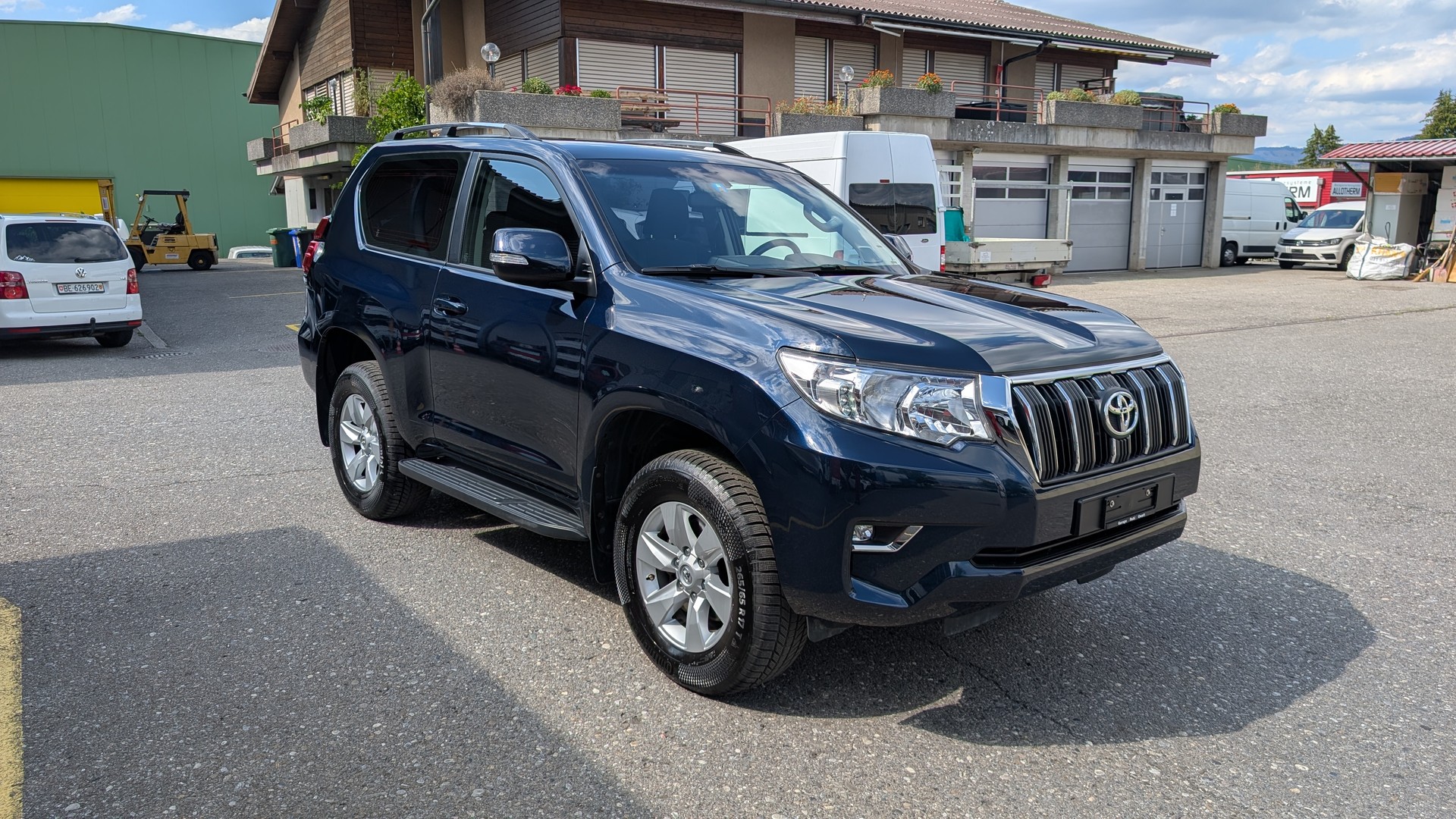 TOYOTA Land Cruiser 2.8TD Comfort Automatic-image-2