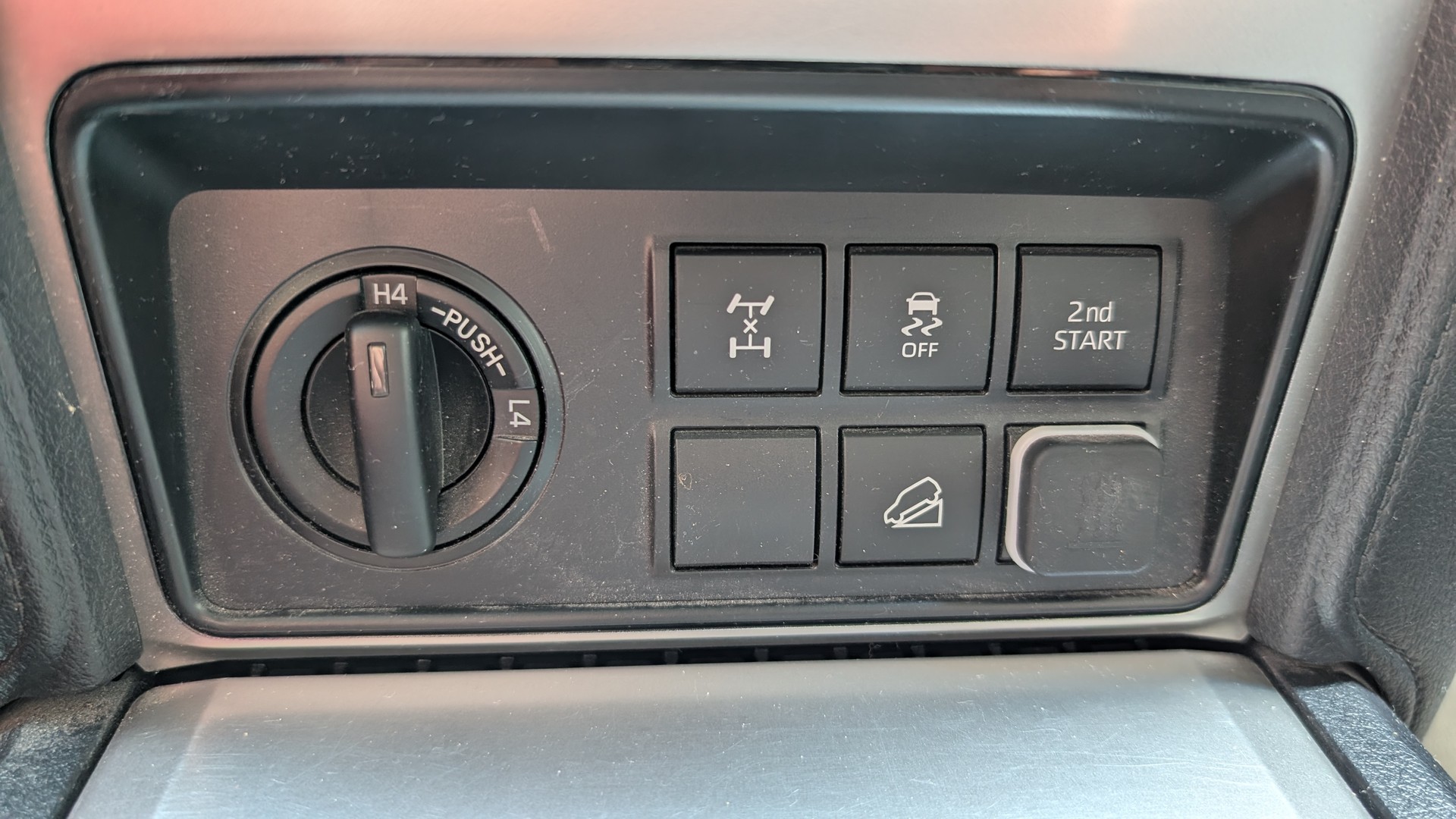 TOYOTA Land Cruiser 2.8TD Comfort Automatic-image-14