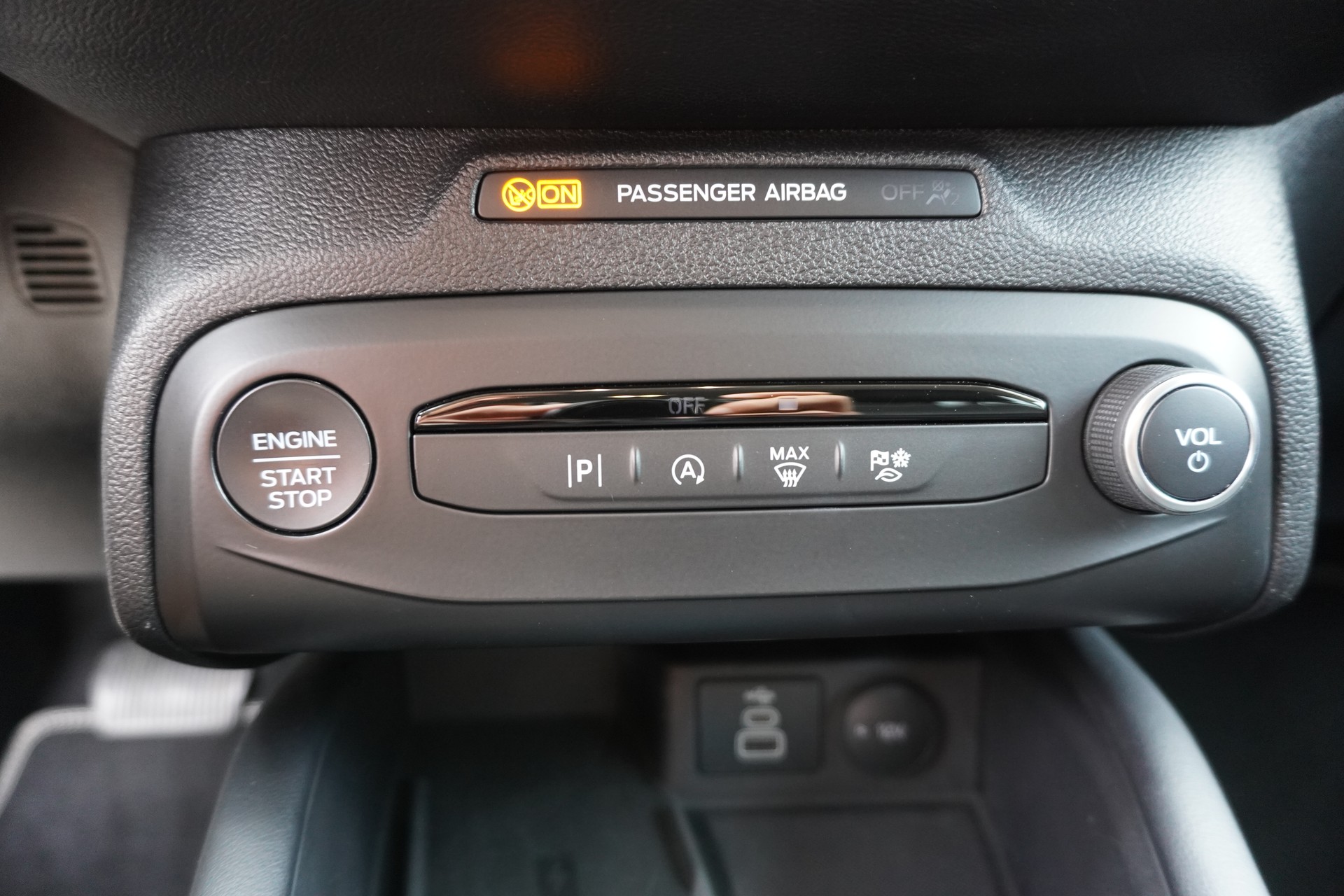 FORD Focus 1.0 MHEV Titanium X Automat-image-16