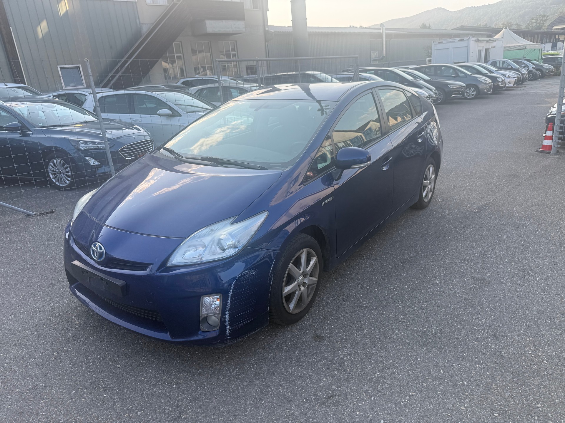 TOYOTA Prius 1.8 16V HSD Luna-image-2