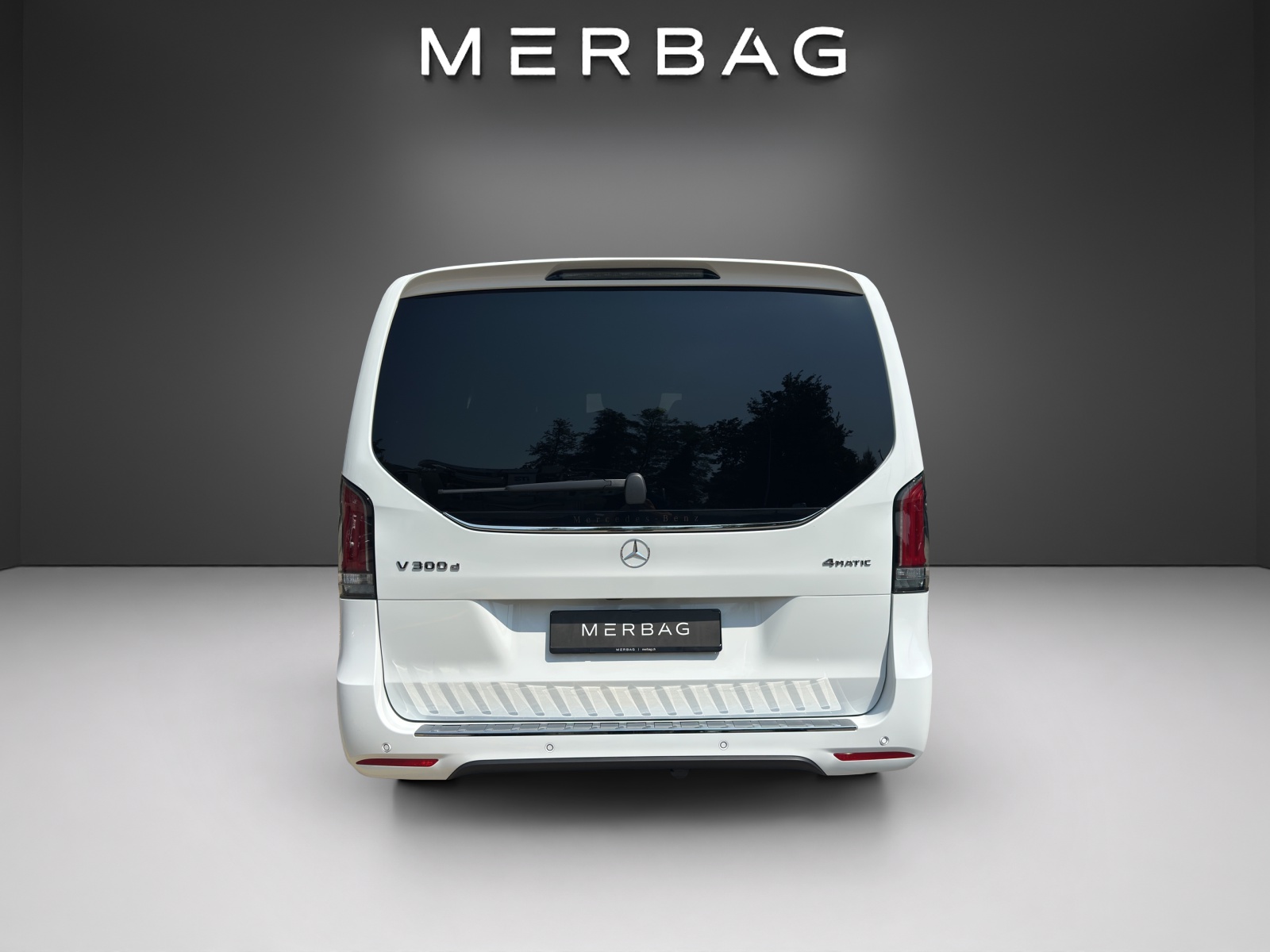 MERCEDES-BENZ V 300 d lang 4Matic Exclusive 9G-Tronic-image-5