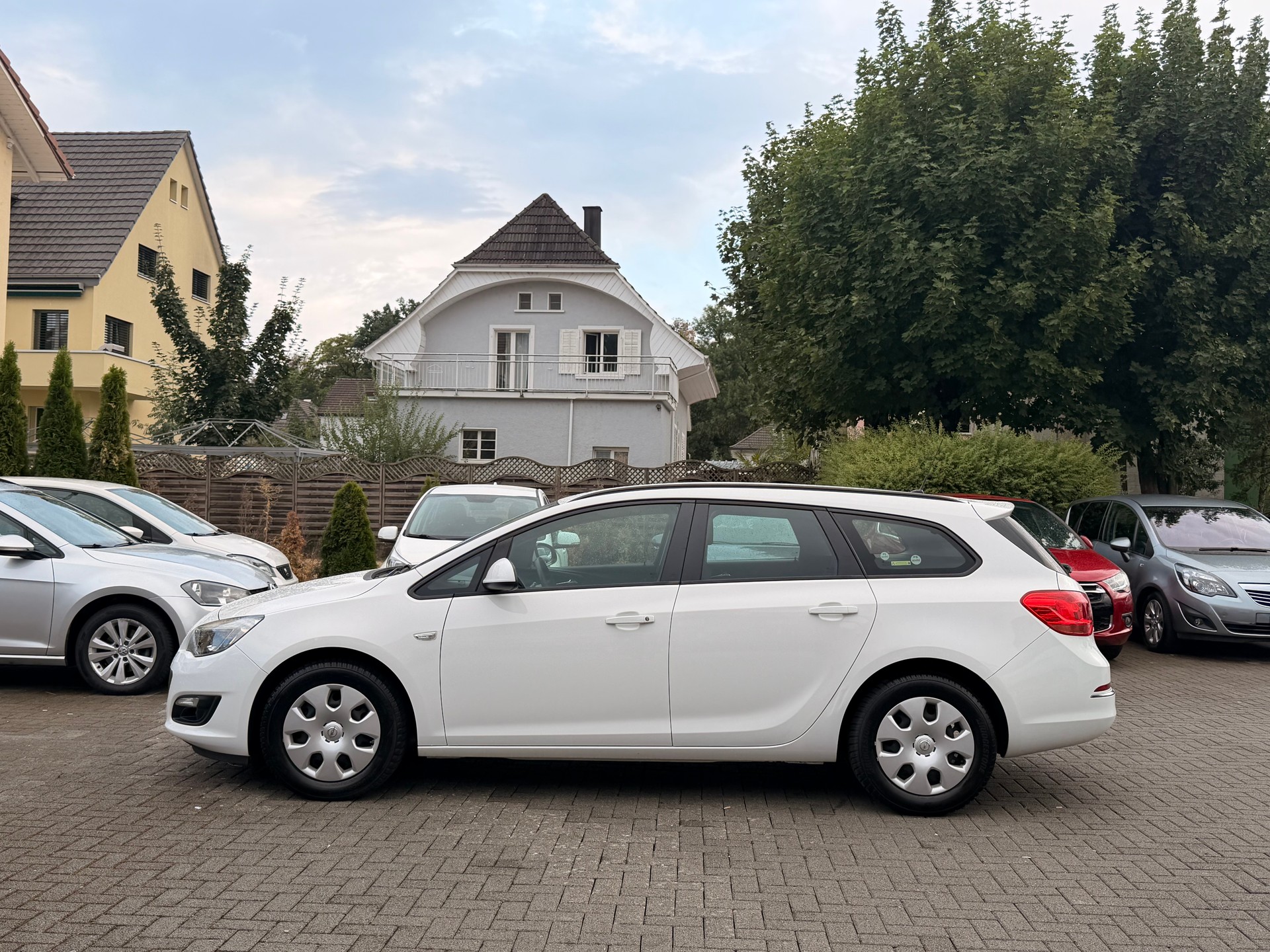 OPEL Astra SportsTourer 1.4i 16V Turbo Drive-image-4