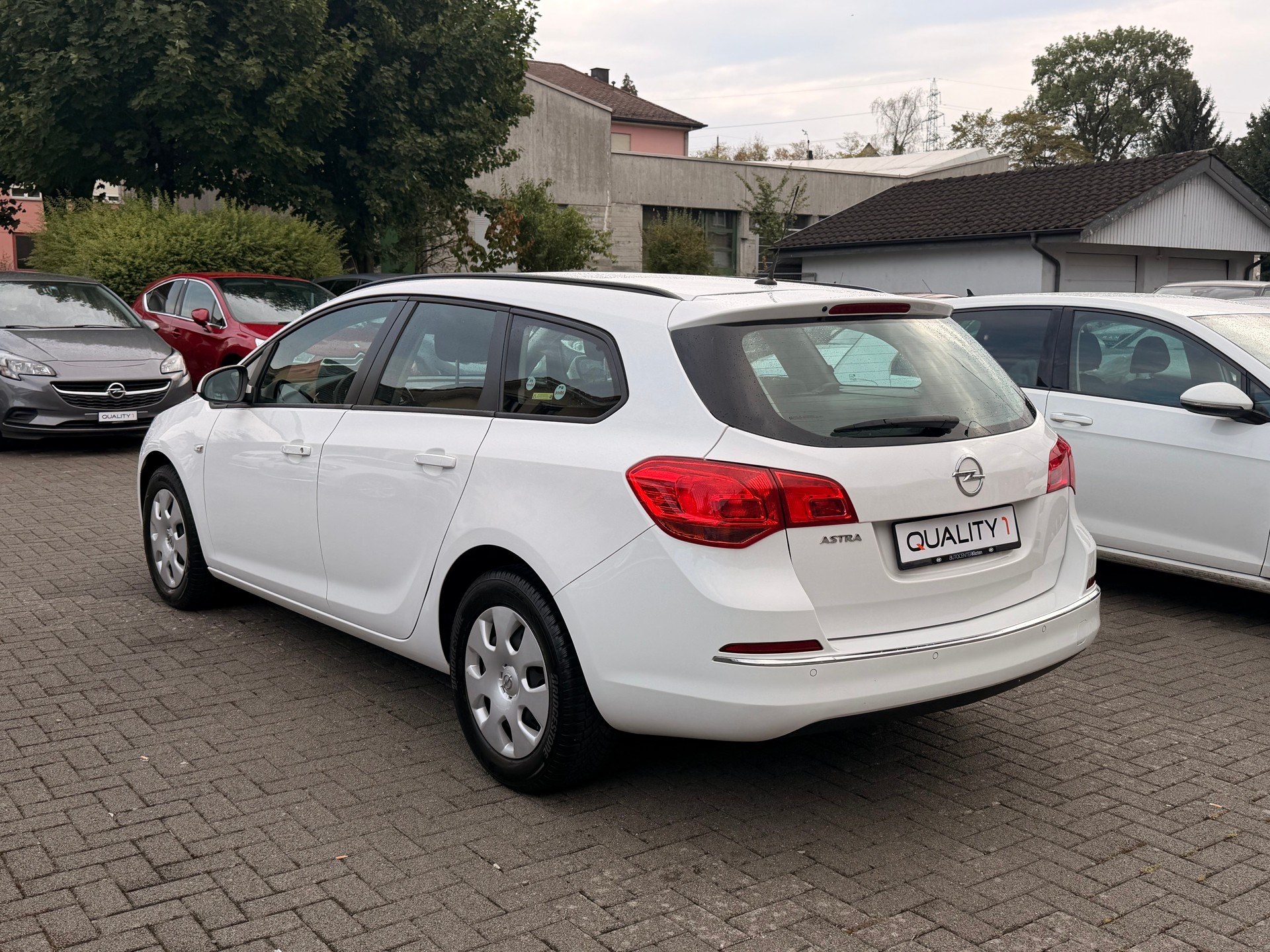 OPEL Astra SportsTourer 1.4i 16V Turbo Drive-image-6