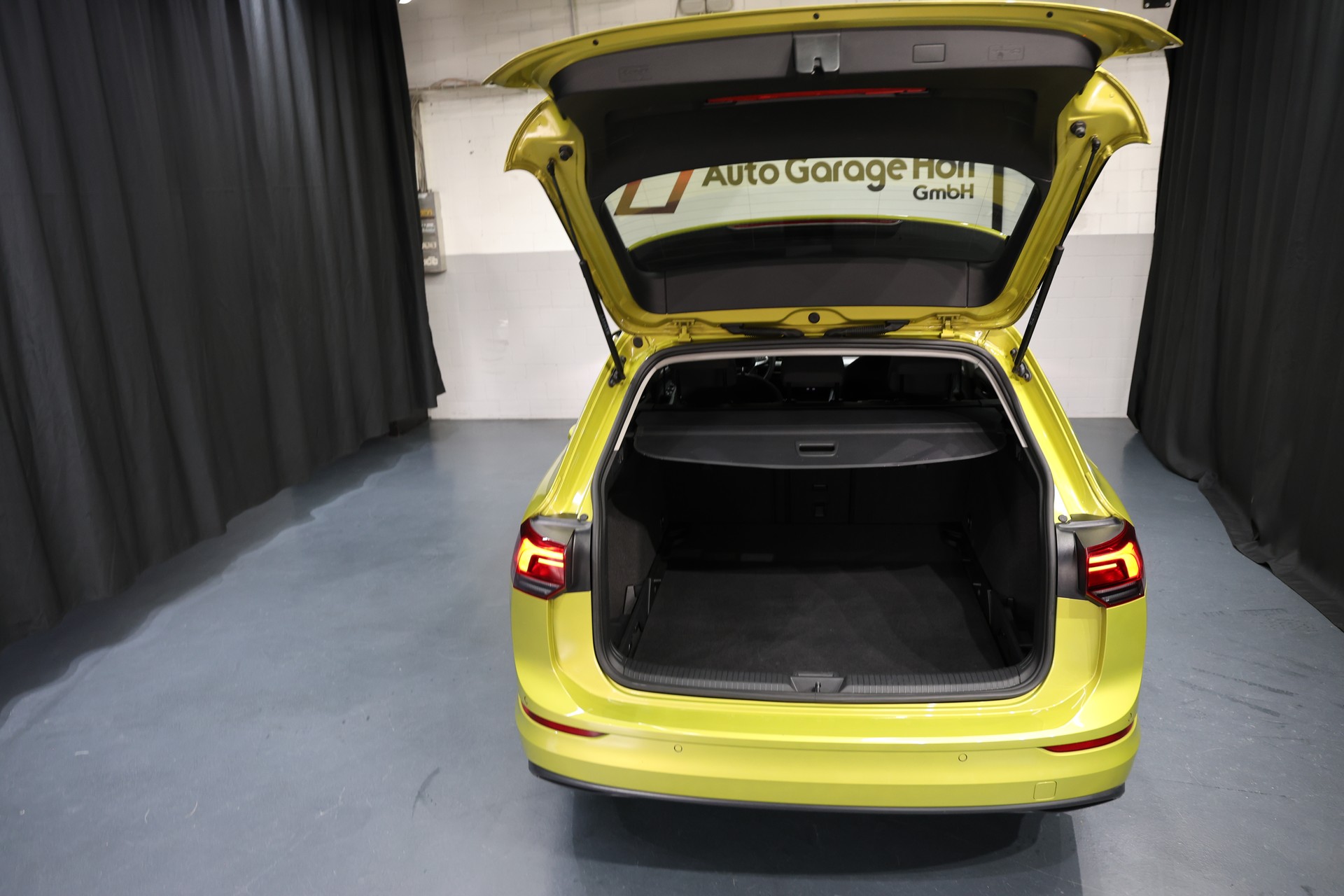 VW Golf Variant 2.0 TDI Life DSG-image-18