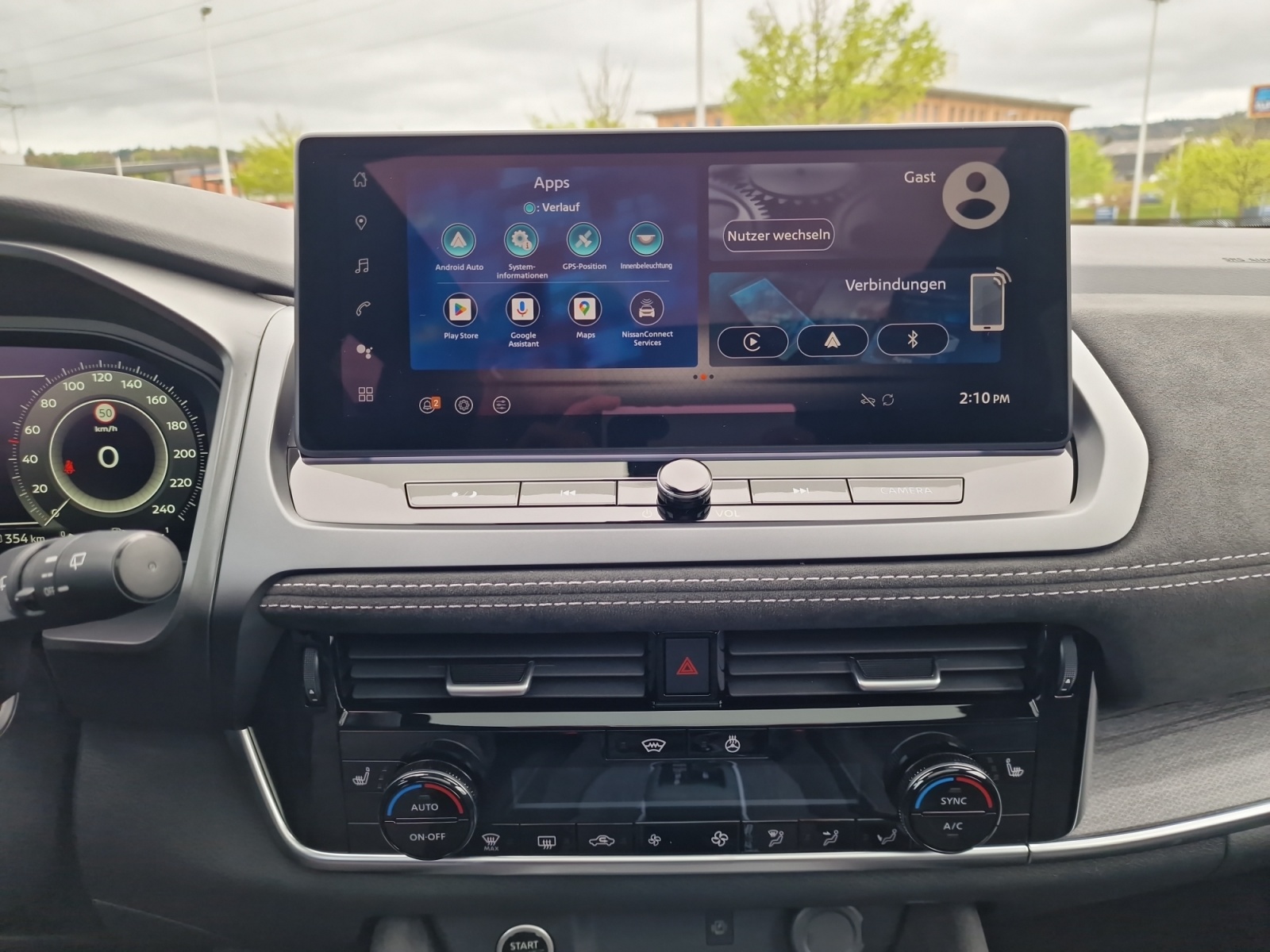 NISSAN Qashqai 1.3 DIG-T MHEV Tekna+ 4x4 Panorama-image-16