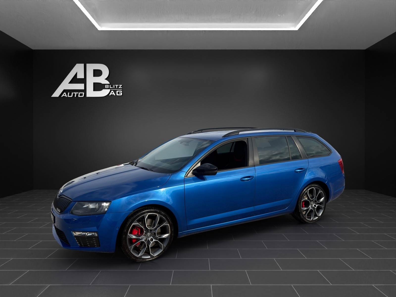 SKODA Octavia Combi 2.0 TDI RS DSG mit 184 PS-image-1