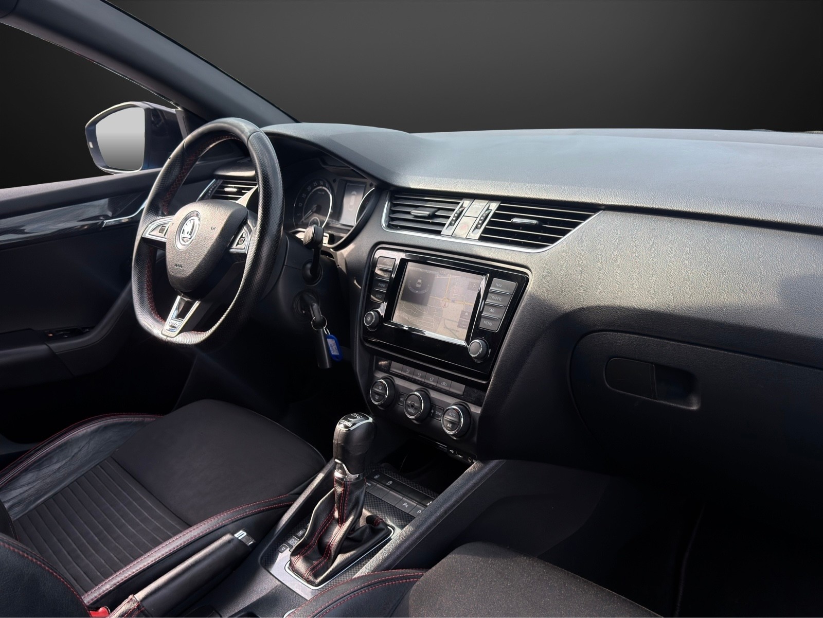 SKODA Octavia Combi 2.0 TDI RS DSG mit 184 PS-image-9