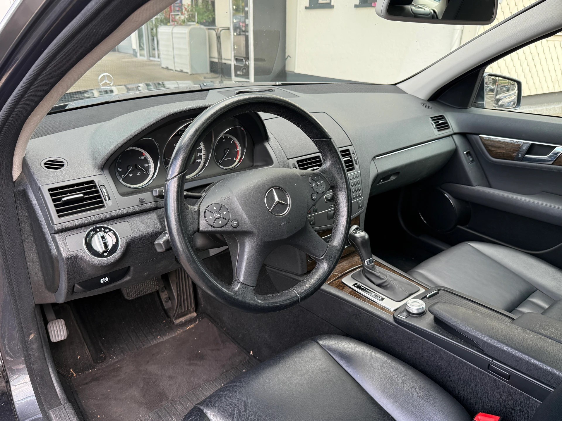 MERCEDES-BENZ C 350 CDI BlueEfficiency Elégance 4Matic 7G-Tronic-image-5