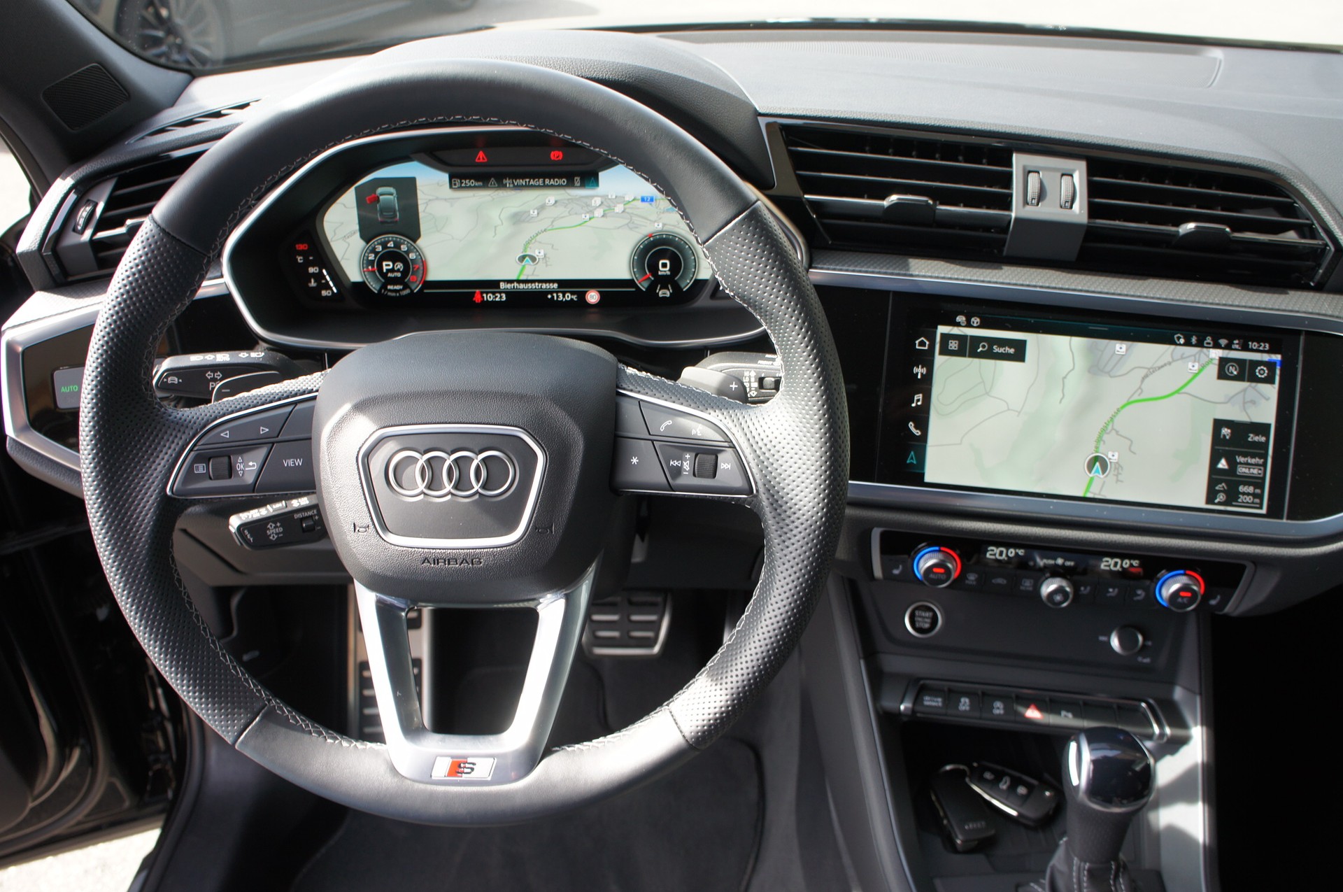 AUDI Q3 Sportback 35 TFSI S line Attraction S-tronic-image-18