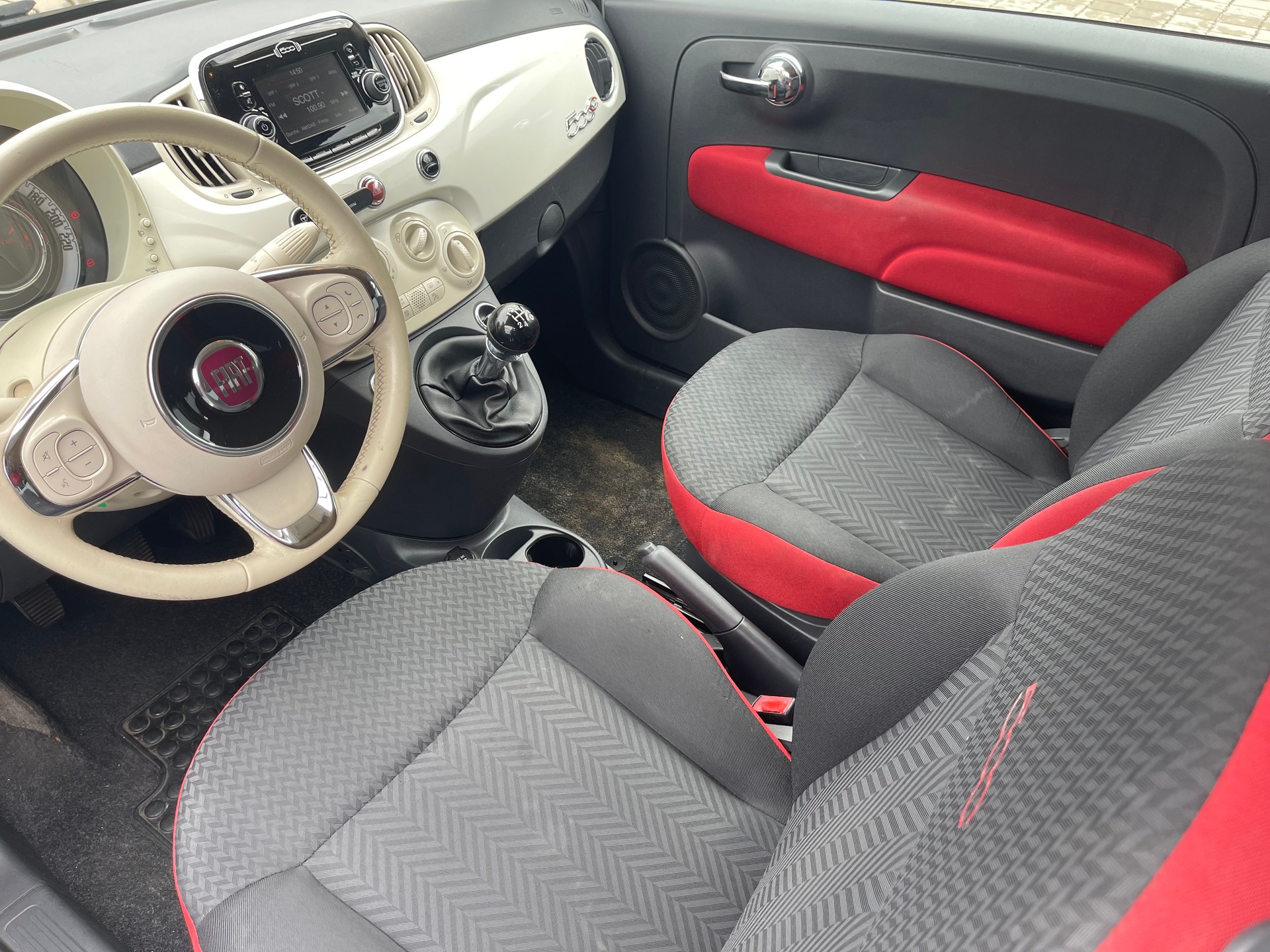 FIAT 500 1.2 Lounge-image-4