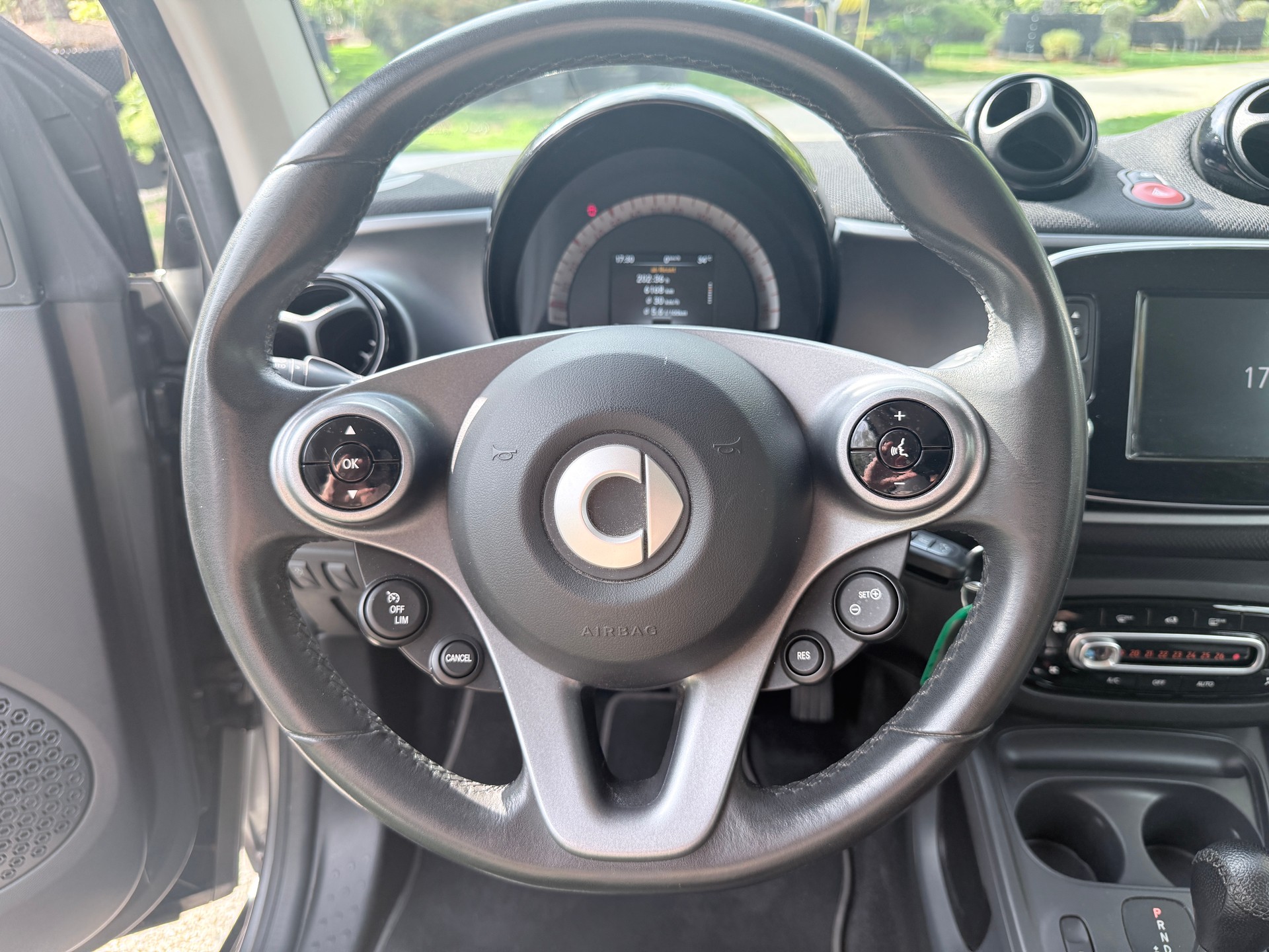 SMART fortwo prime twinmatic-image-9
