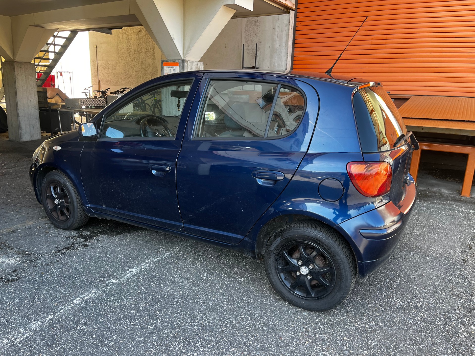 TOYOTA Yaris 1.3 Linea Sol-image-5